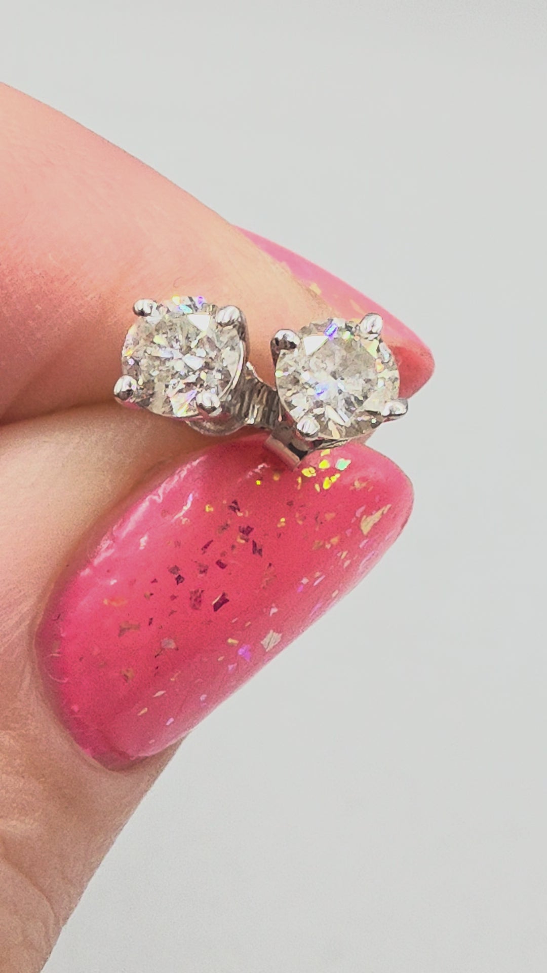 Solid 14K White Gold Diamond Stud Earrings Round Brilliant