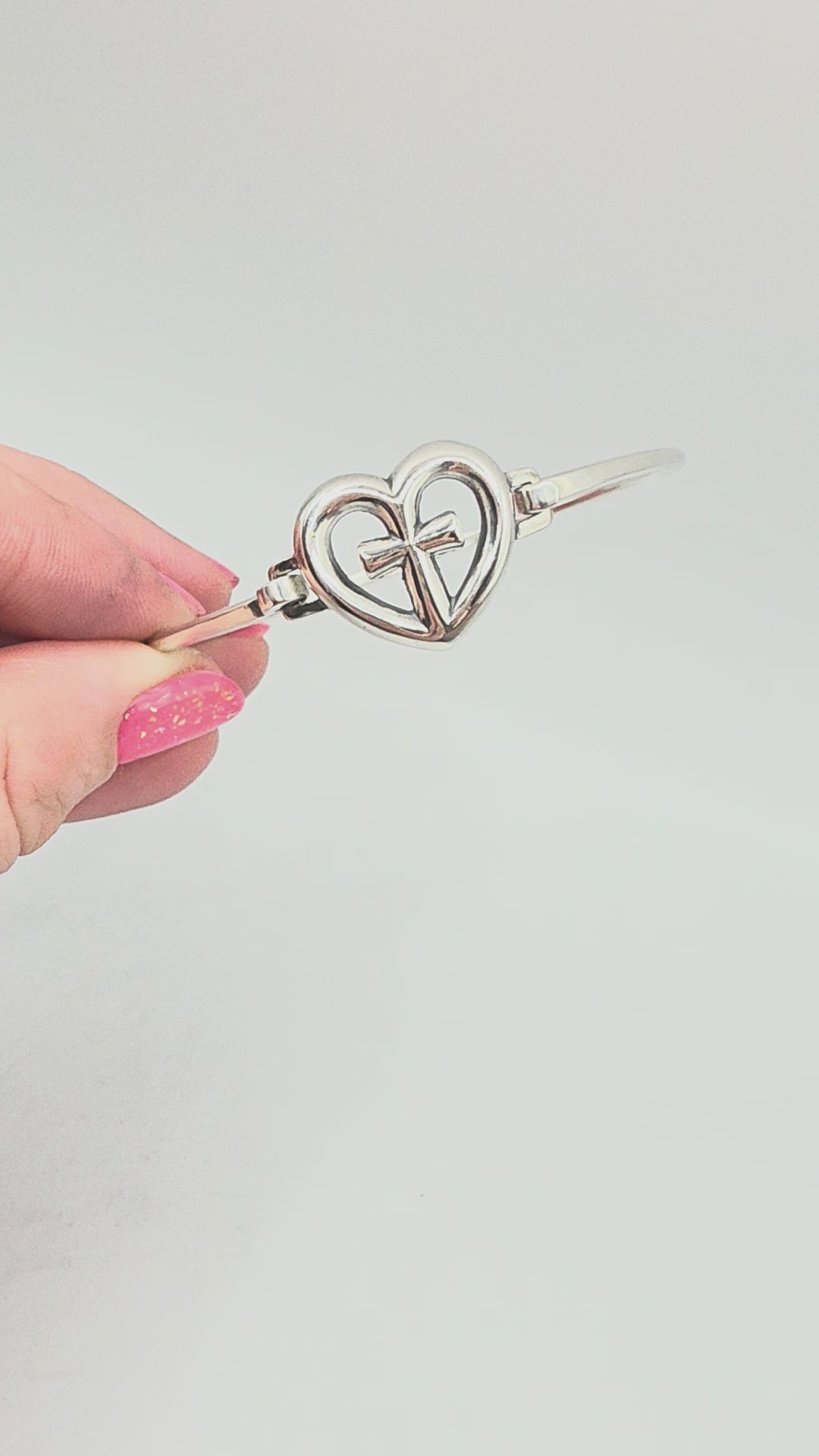 RETIRED James Avery Eternal Love Heart Cross Sterling Silver Bracelet - 7.5 Inch