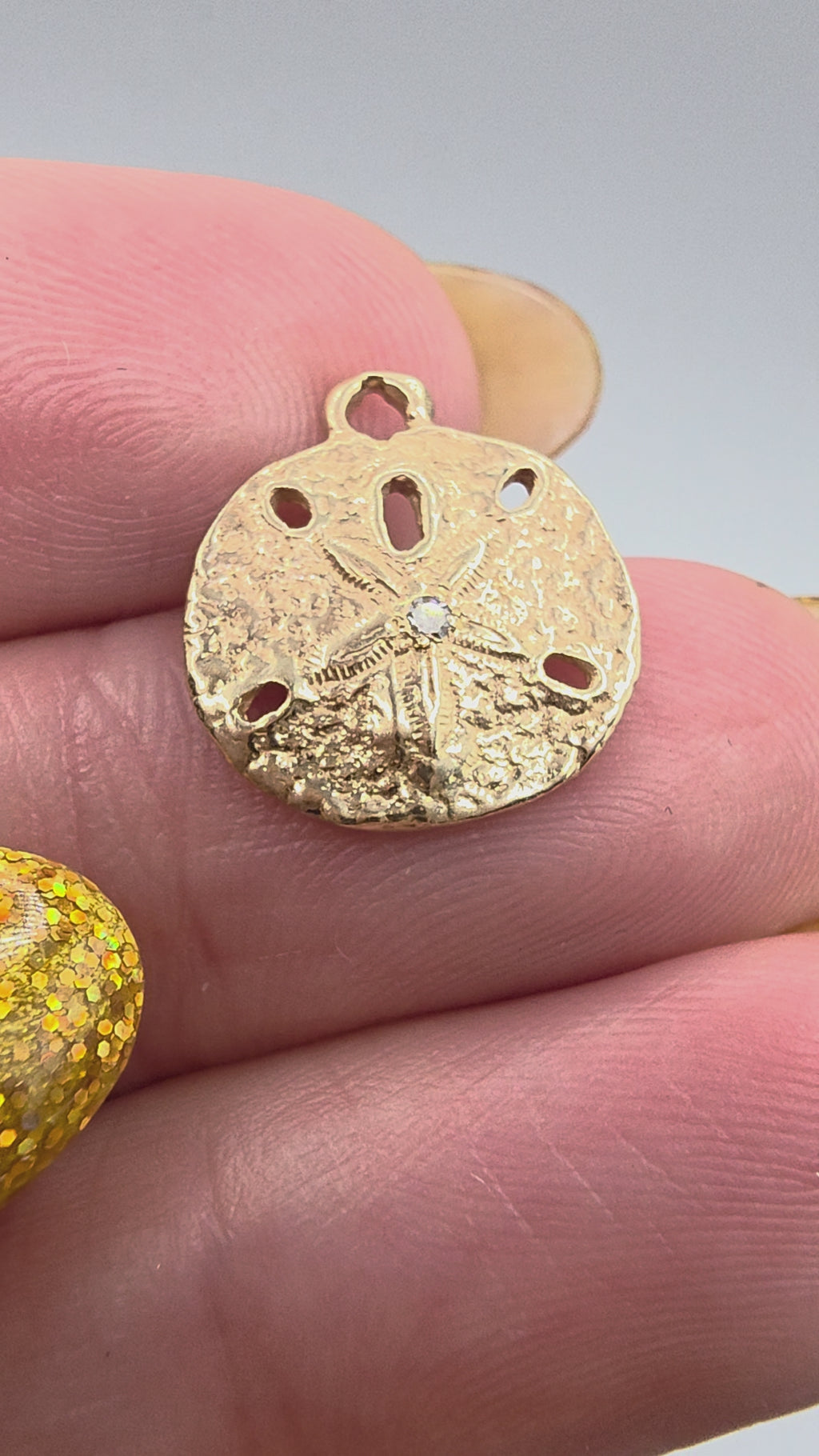James Avery Solid 14K Gold Sand Dollar Charm Custom Diamond Accent One of a Kind