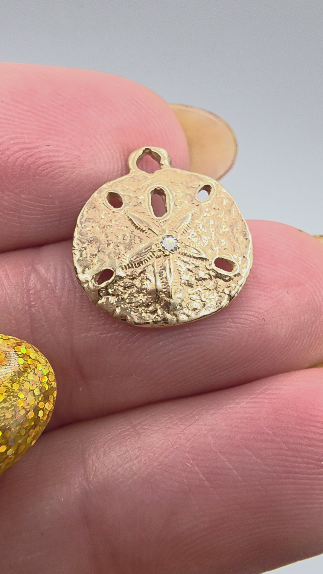 James Avery Solid 14K Gold Sand Dollar Charm Custom Diamond Accent One of a Kind