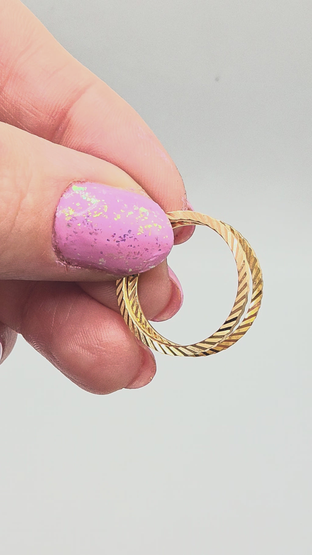 Solid 14K Yellow Gold Diamond-Cut Hoop Earrings with Snap Closures