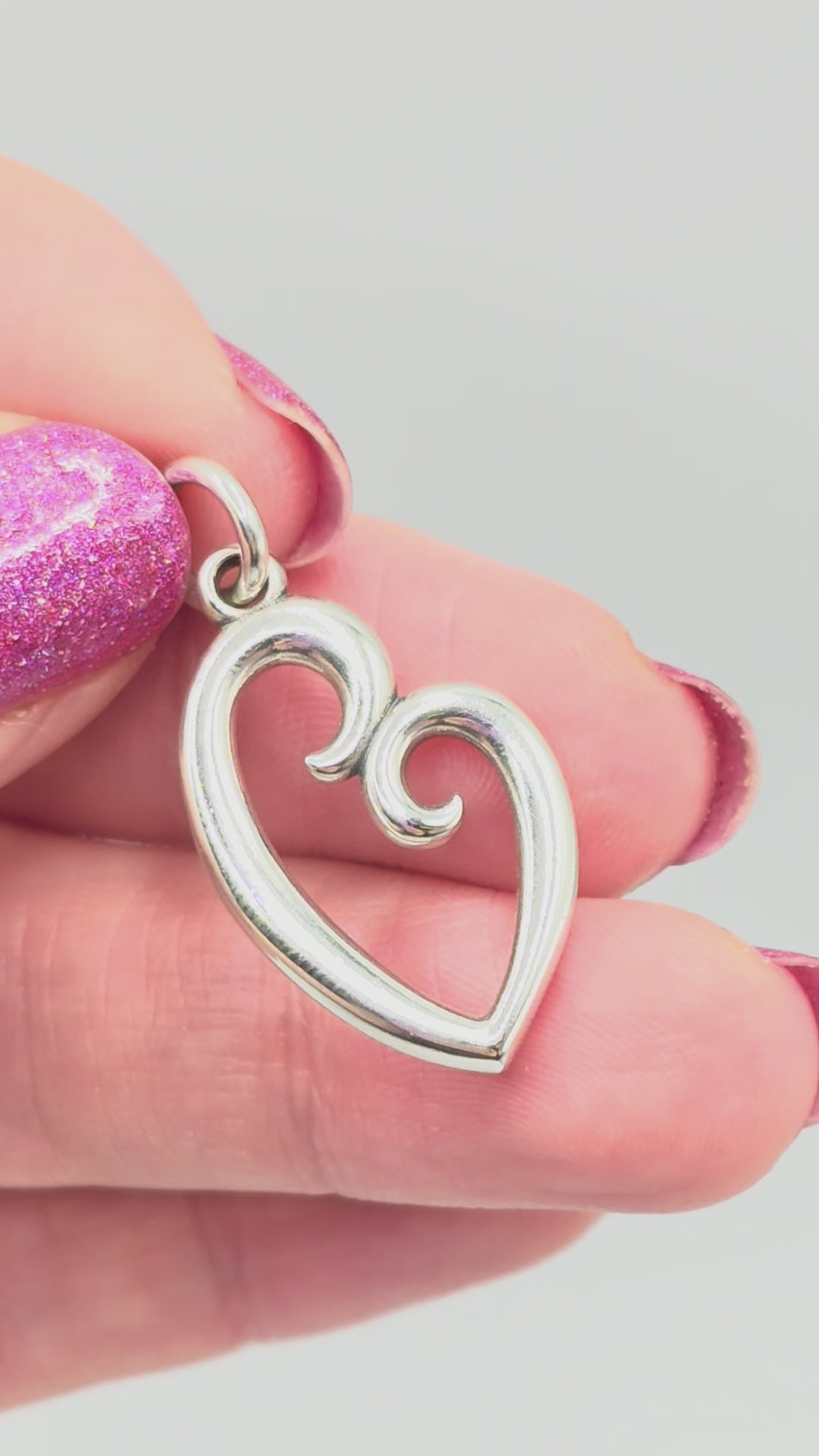 James Avery 925 Sterling Silver Mothers Love Heart Charm Pendant