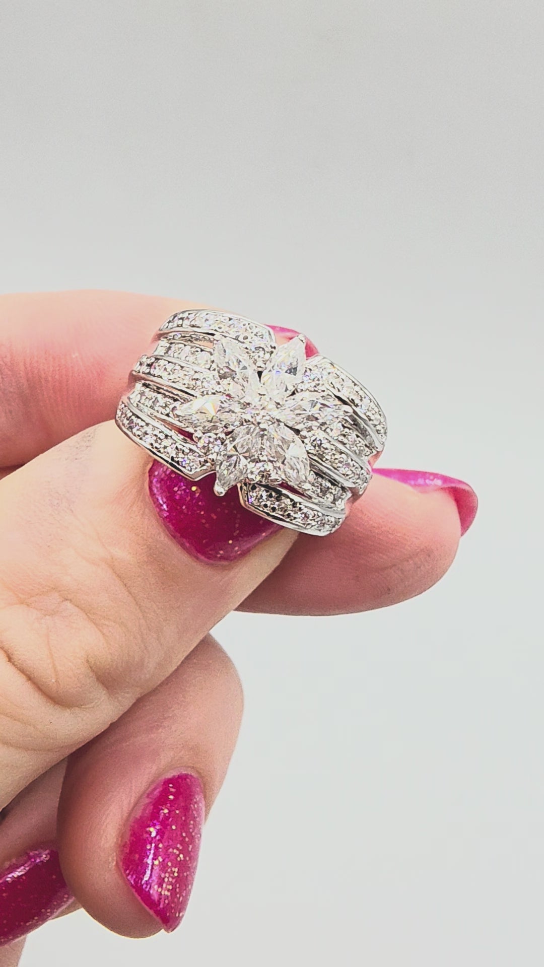 Solid 925 Sterling Silver Marquise Cluster Floral Starburst Ring – Size 6