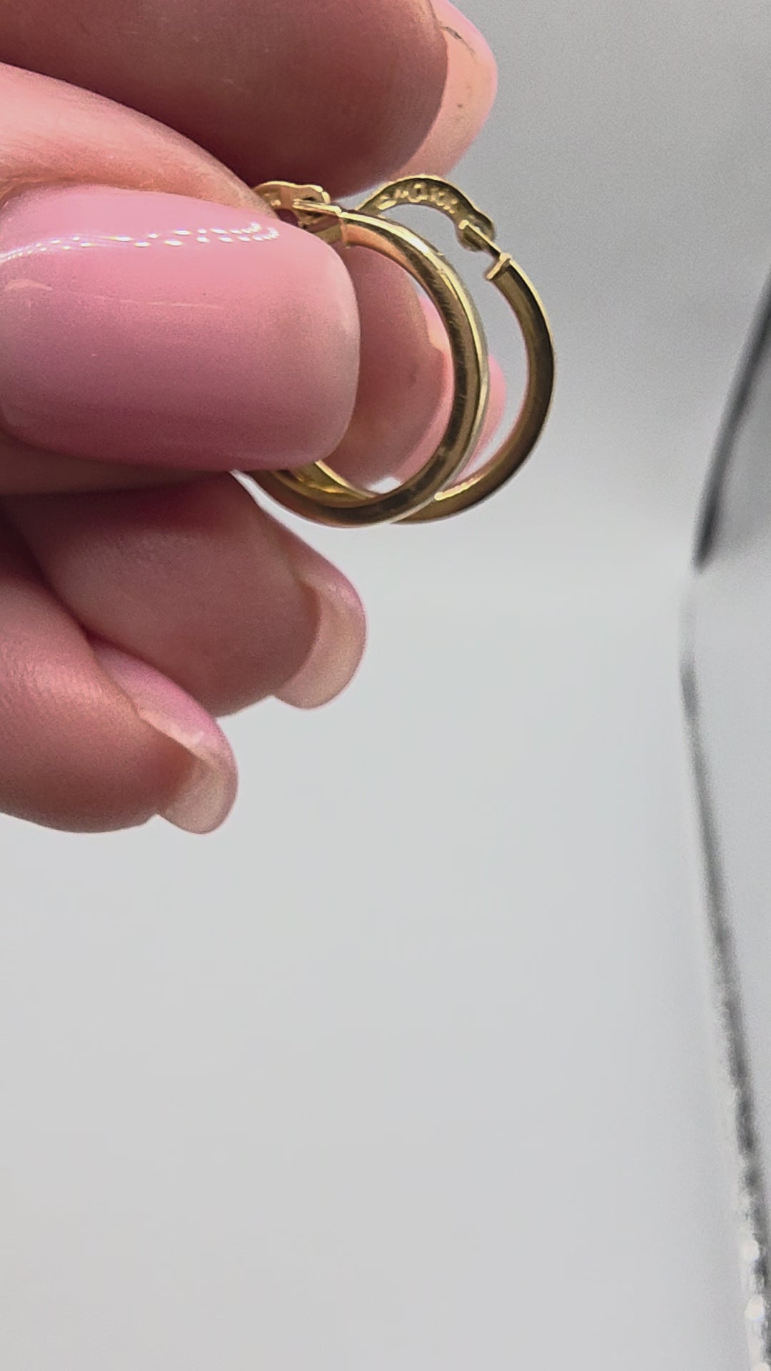 Michael Anthony Solid 10K Yellow Gold Square Tube Hoop Earrings 0.5 Inch