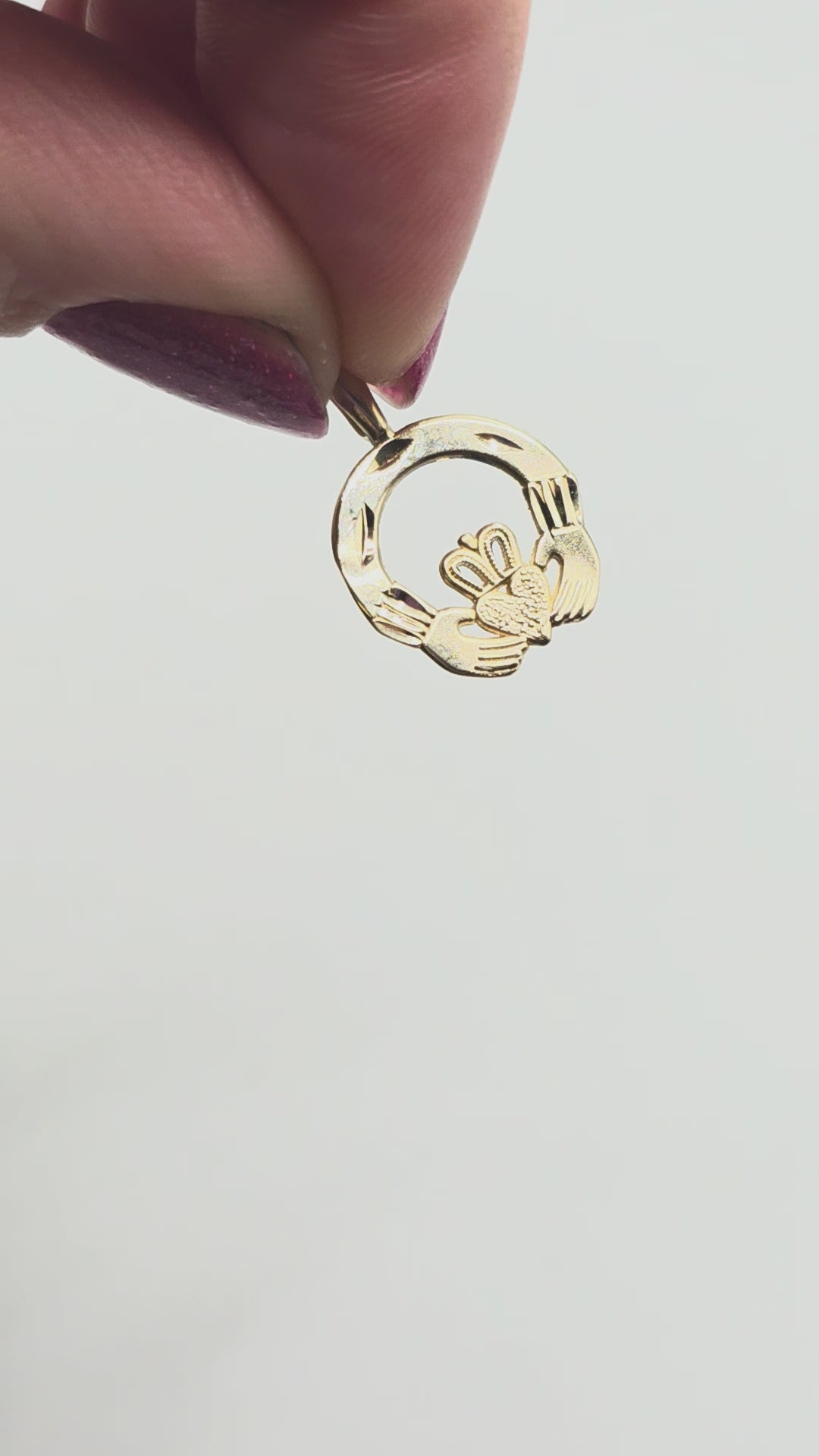 Michael Anthony Solid 14K Yellow Gold Claddagh Necklace Pendant