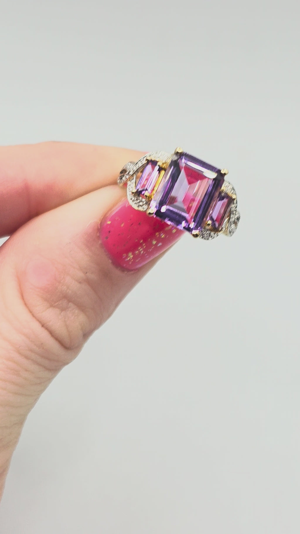 Solid 10K Yellow Gold Ring with Amethysts & Diamond Accents - Size 6.25