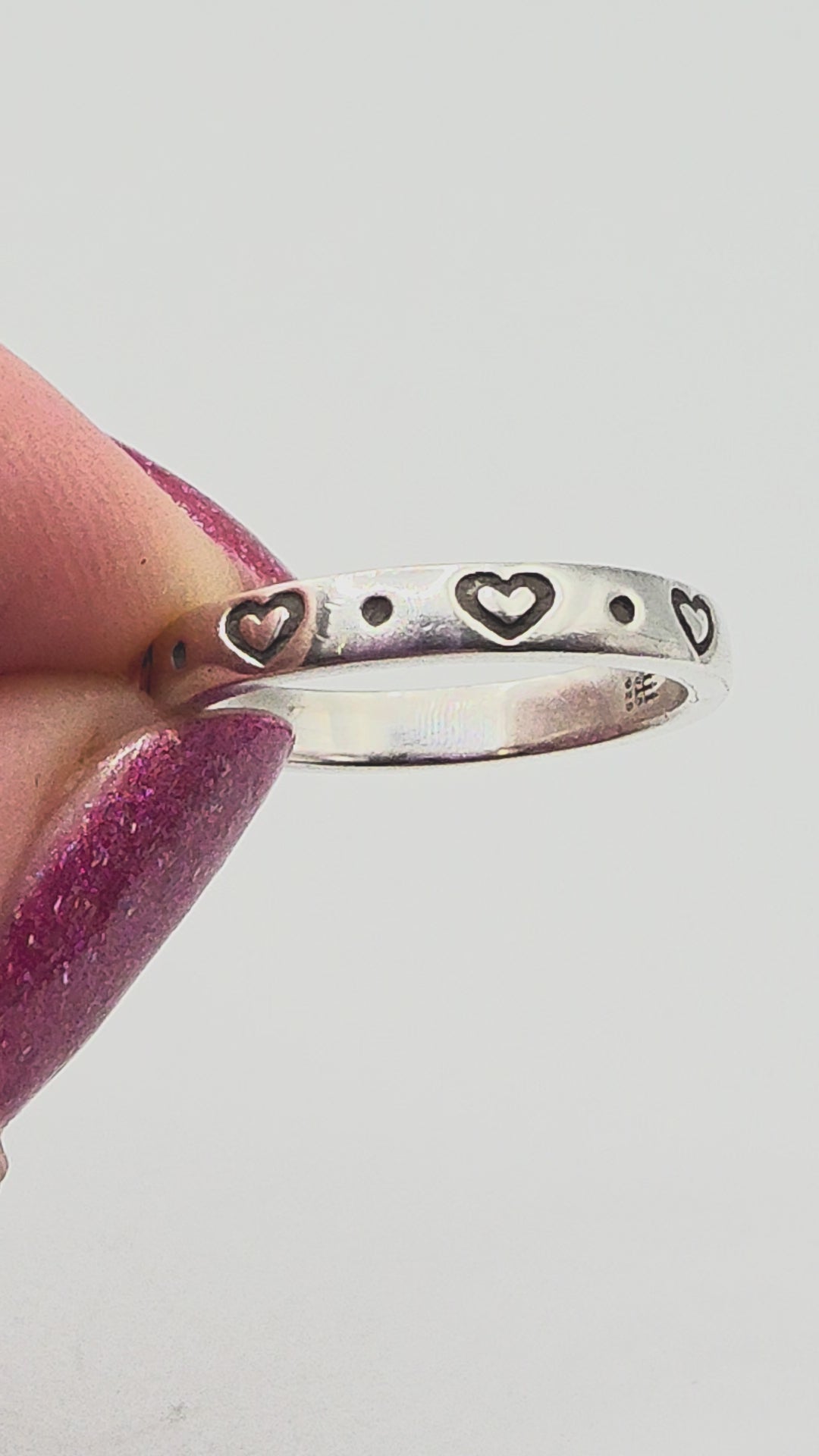 RETIRED James Avery Love Heart Stackable Sterling Silver Ring - Size 6