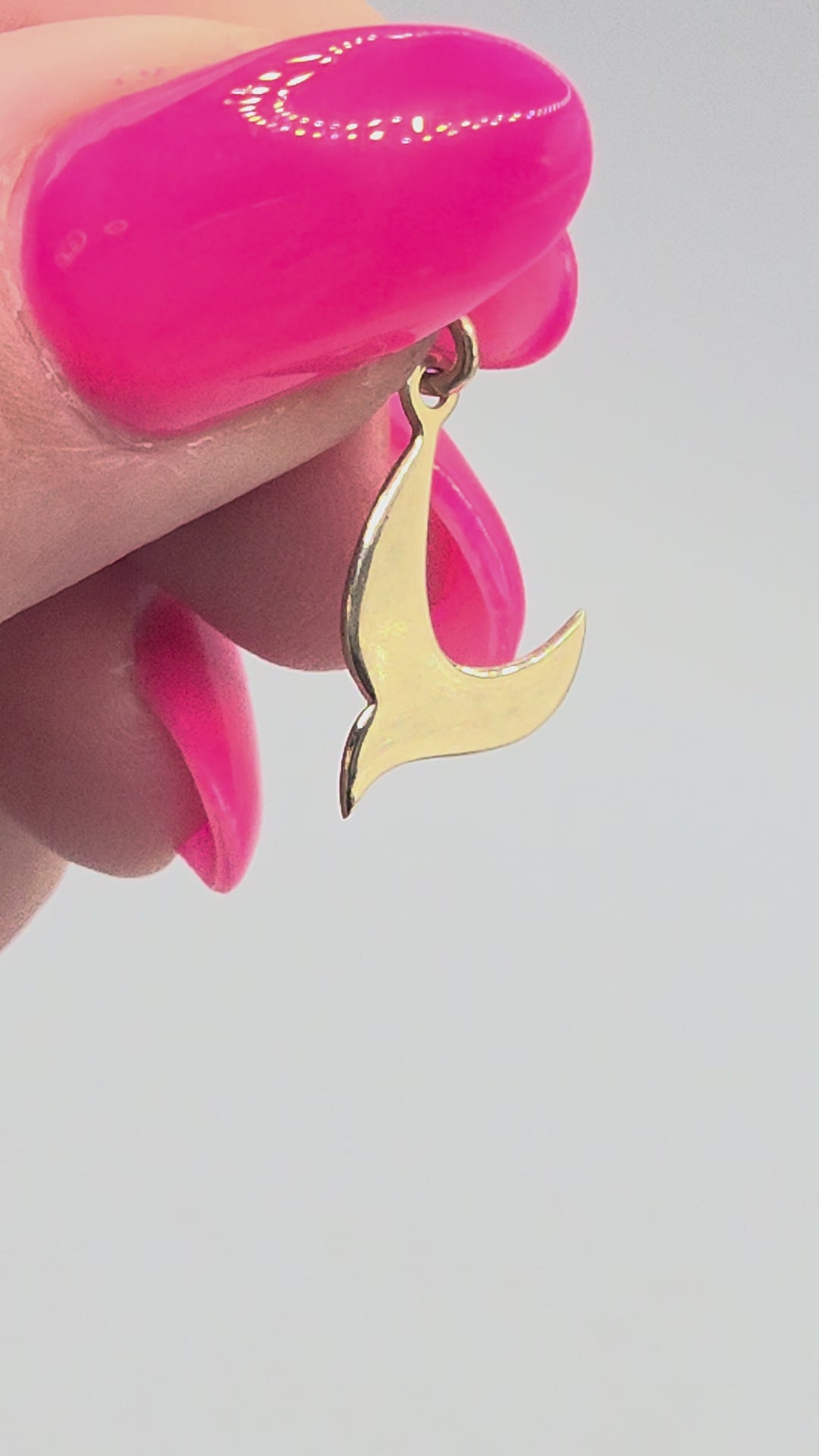 RETIRED James Avery Solid 14K Gold Asymetrical Descending Dove Silhouette Charm