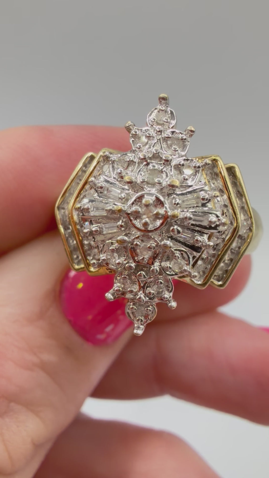 Solid 10K Yellow Gold Ring with Diamond Cluster Size 6.75