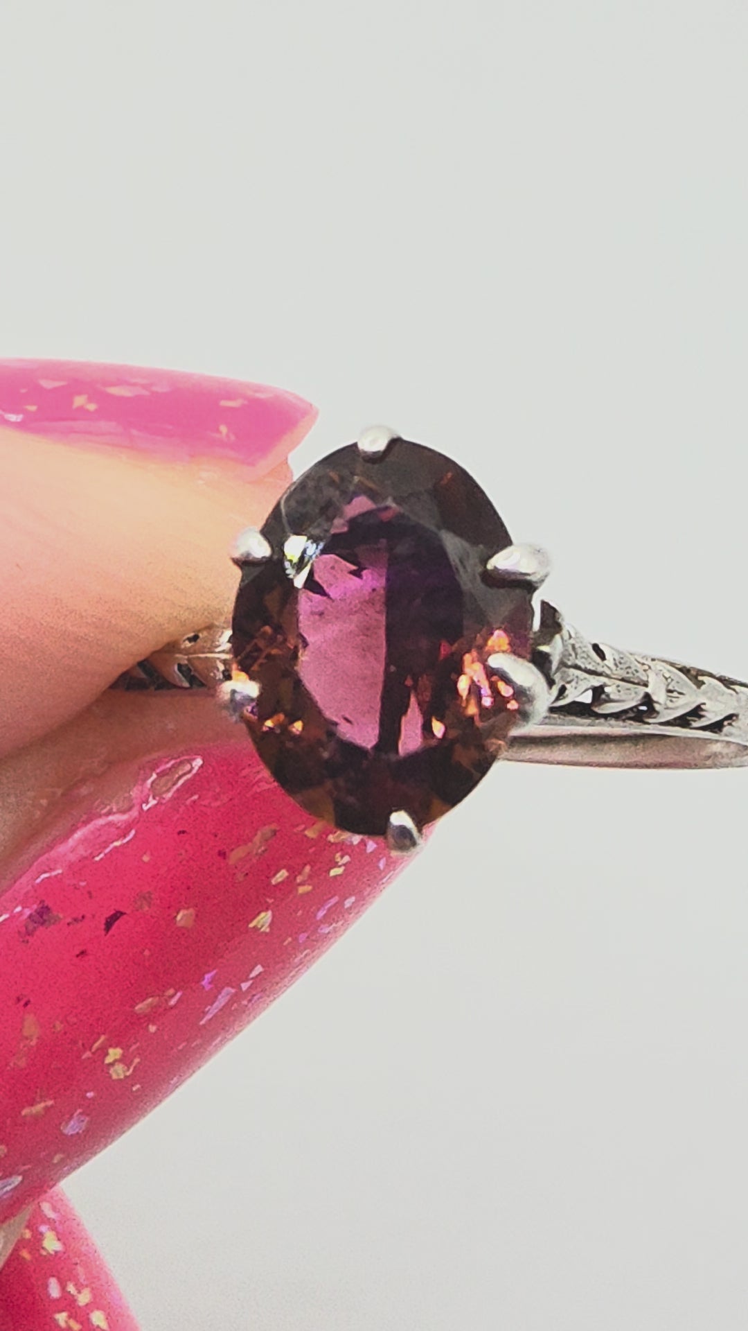 Solid 10K White Gold Raspberry Garnet Rhodolite Solitare Ring - Size 6.25