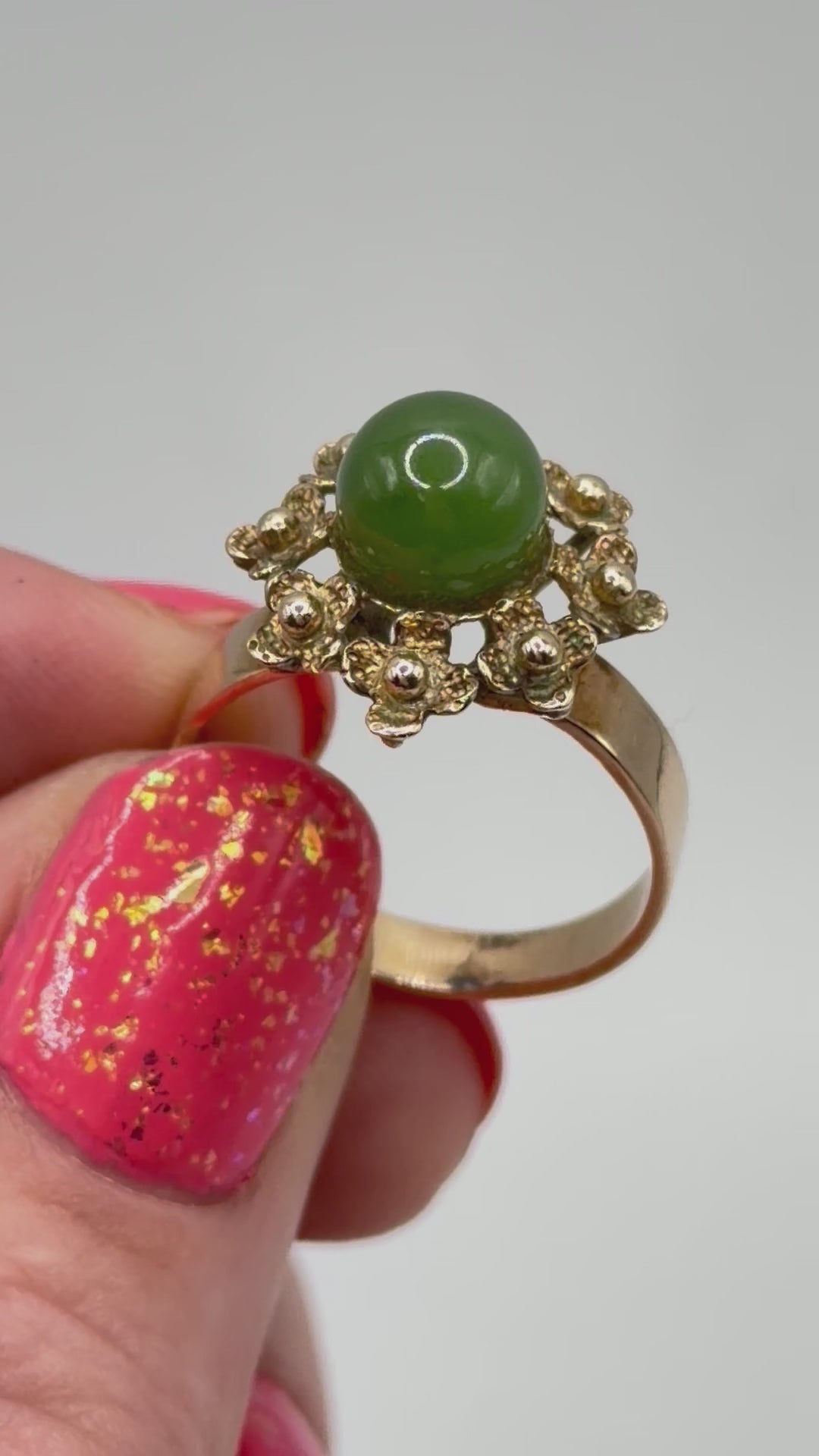 14K Solid Gold Jade Ring Size 5.75 Vintage Antique Heirloom Style