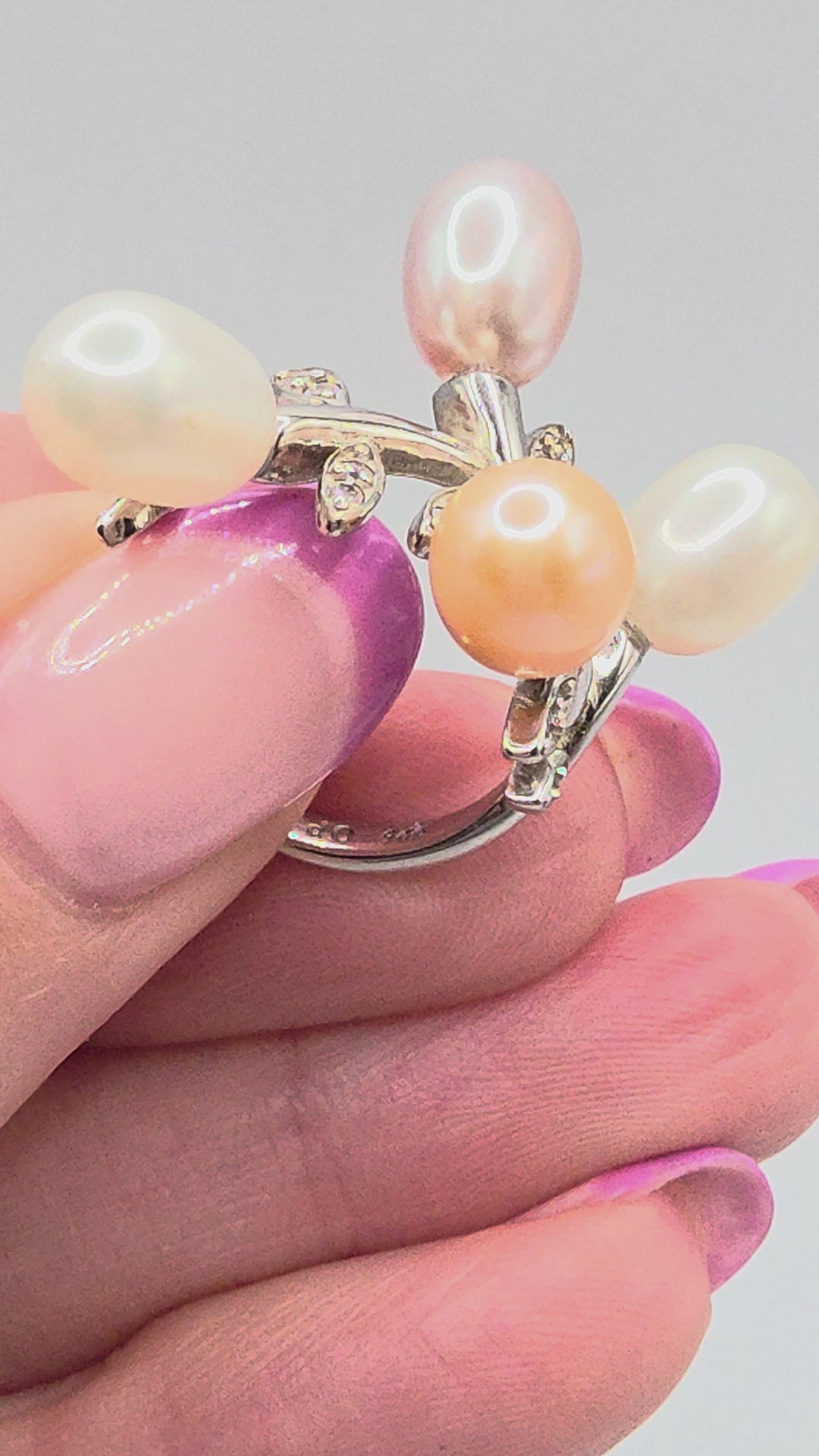 925 Sterling Silver Multi Color Pearl Floral Ring with CZ Leaf Accents - Size 6