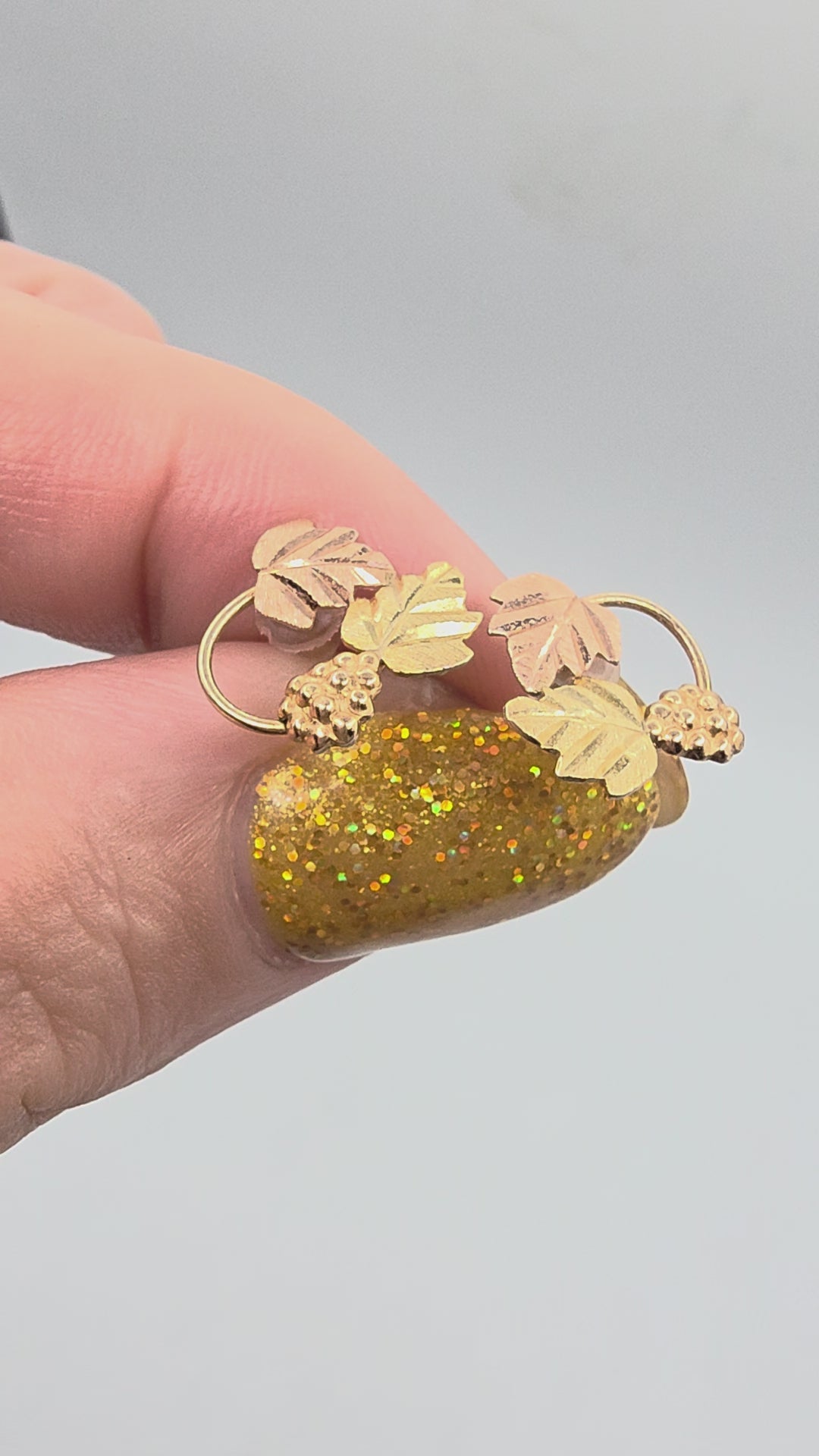 Vintage Black Hills Gold Solid 10K Tri Color Grape Leaf Stud Earrings 14K Posts