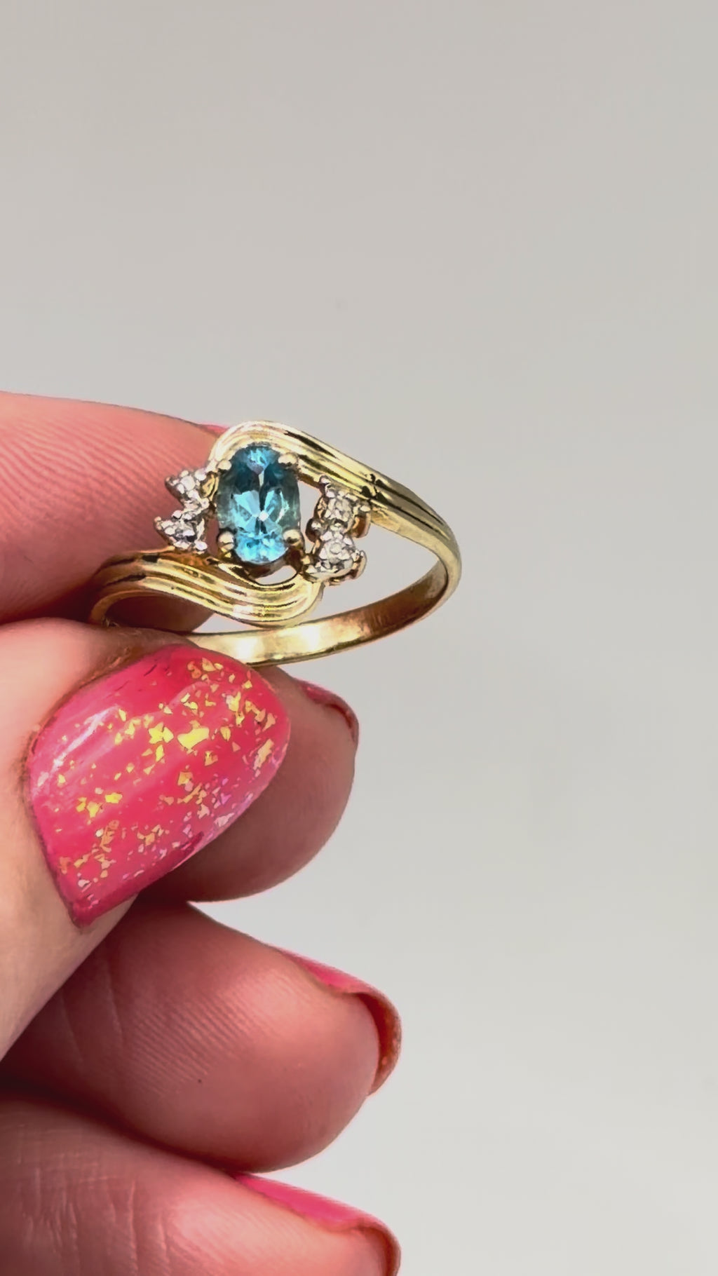 Solid 10K Yellow Gold Ring with Oval Cut Blue Topaz and Diamond Accents Size 7