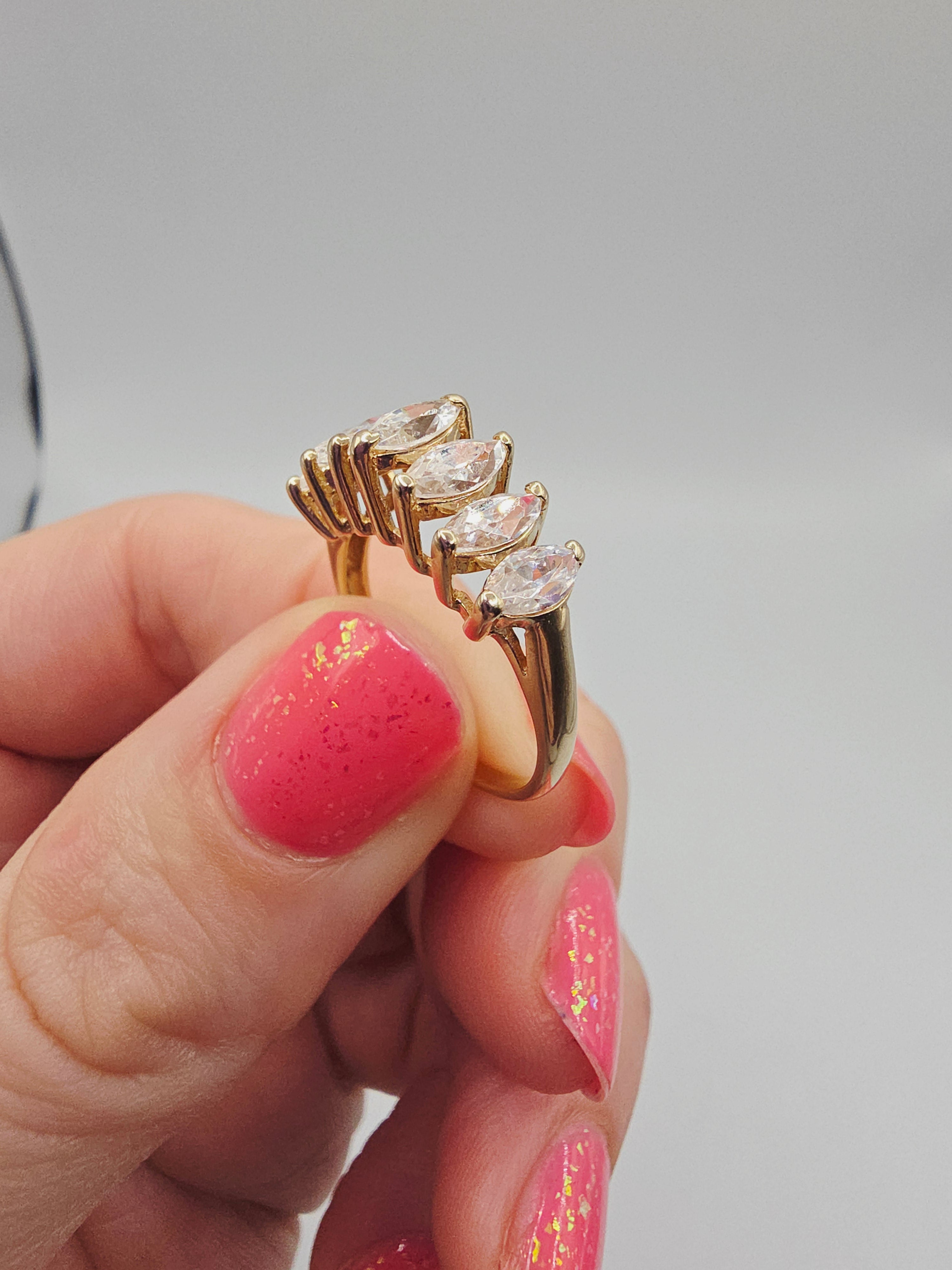 Fessenden & Co. Solid 10K Yellow Gold Marquise-Cut CZ Ring – Size 6.75