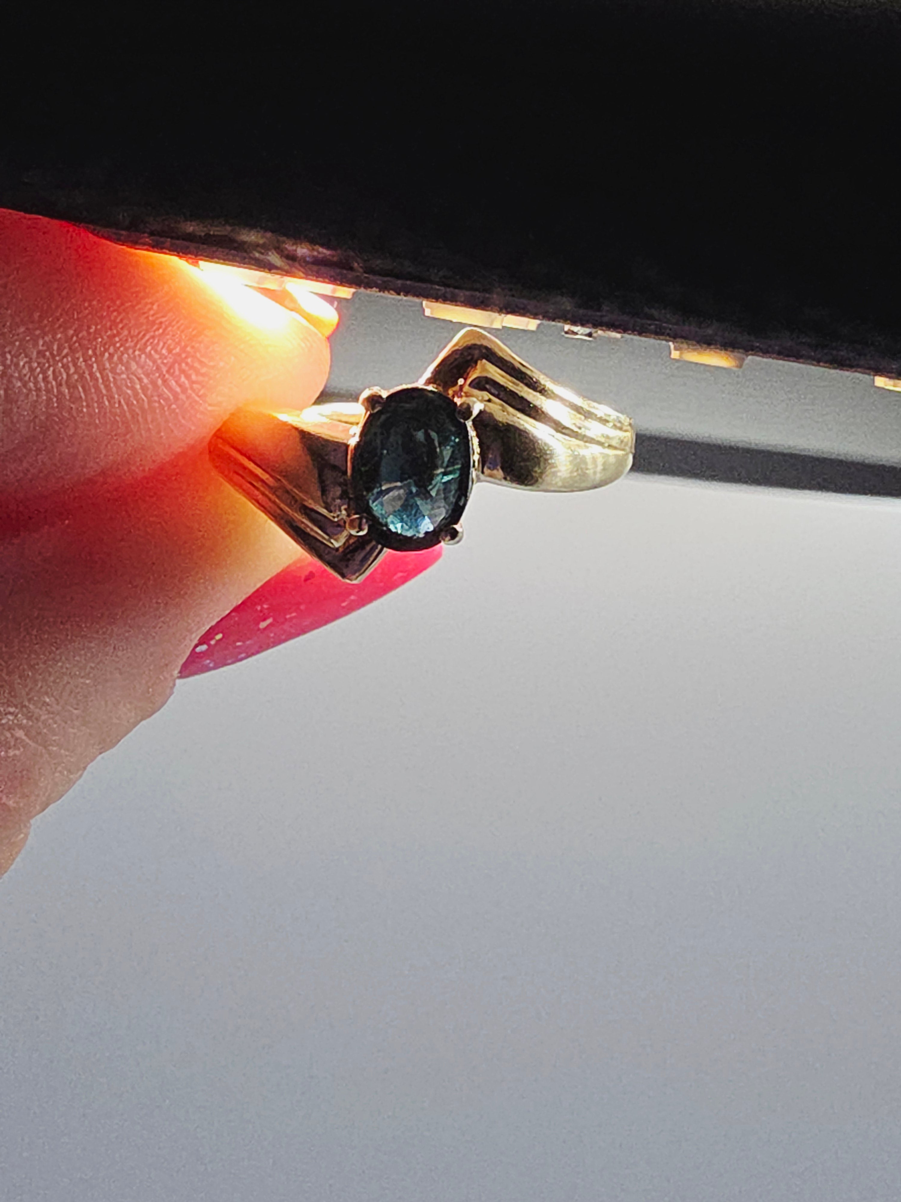 Solid 10K Yellow Gold Ring with Natural Blue Sapphire – Size 8
