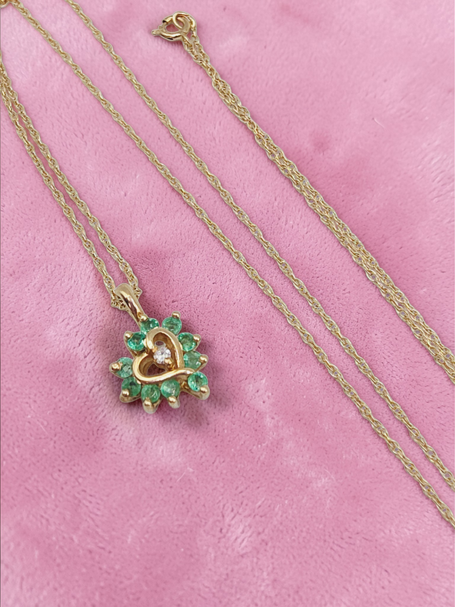 Solid 14K Yellow Gold Emerald & Diamond Heart Pendant Necklace 17.5"