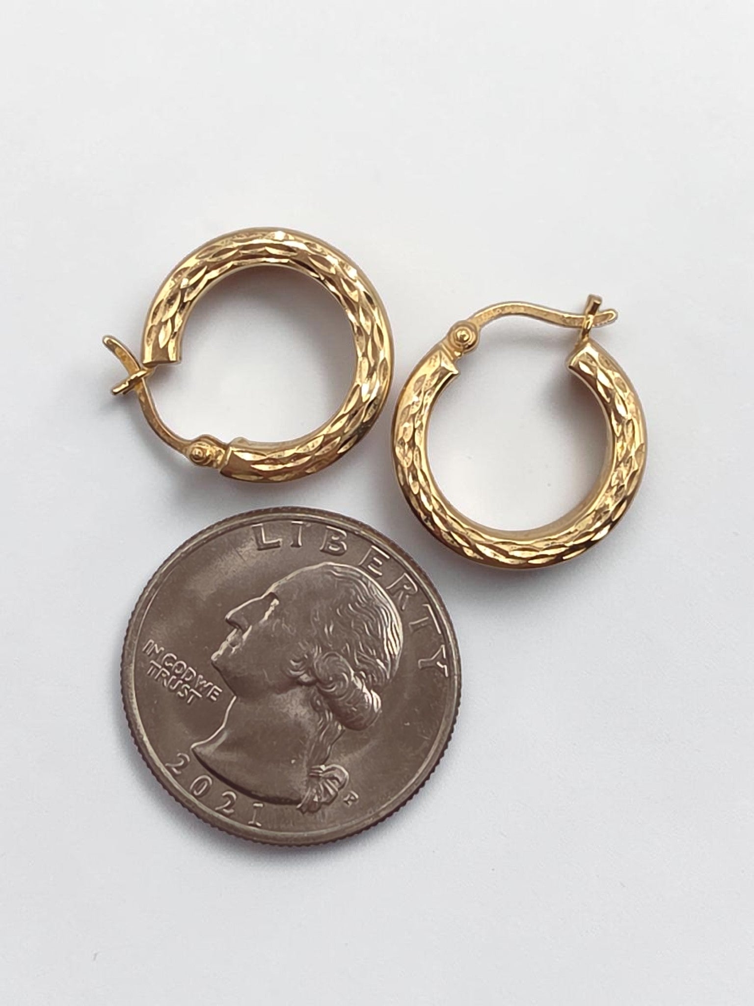Michael Anthony Solid 14K Yellow Gold Diamond Cut Hoop Earrings Israel
