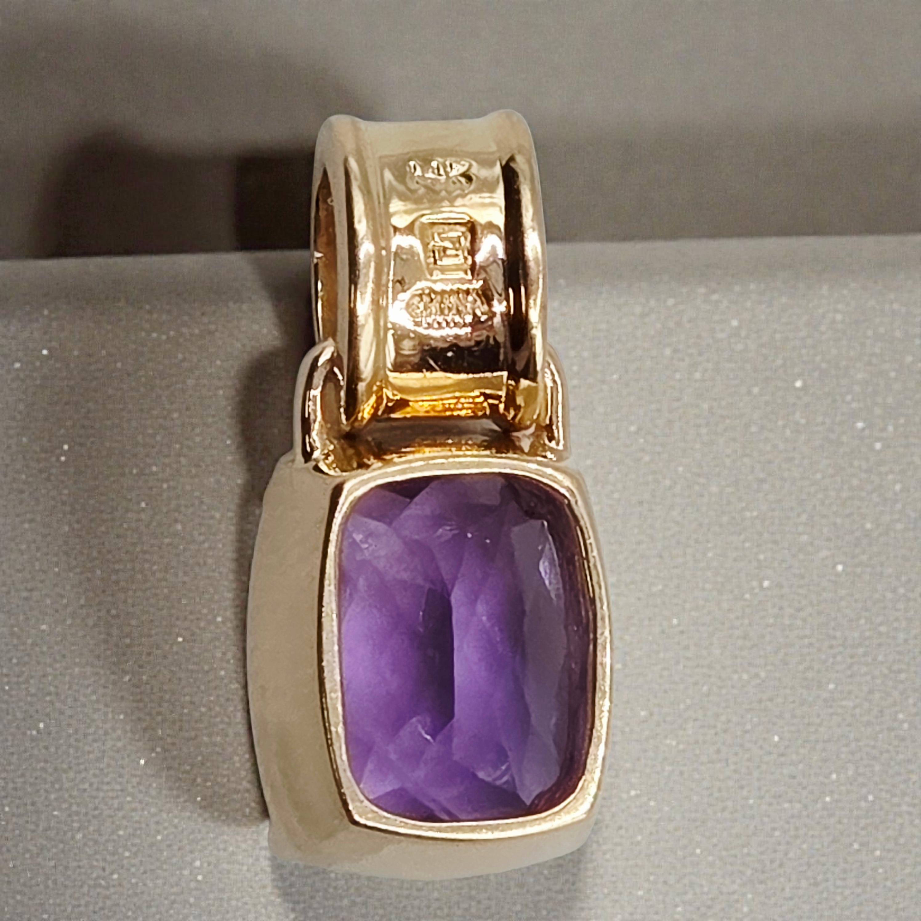 Solid 14k Gold Necklace Pendant with Cushion-Cut Amethyst