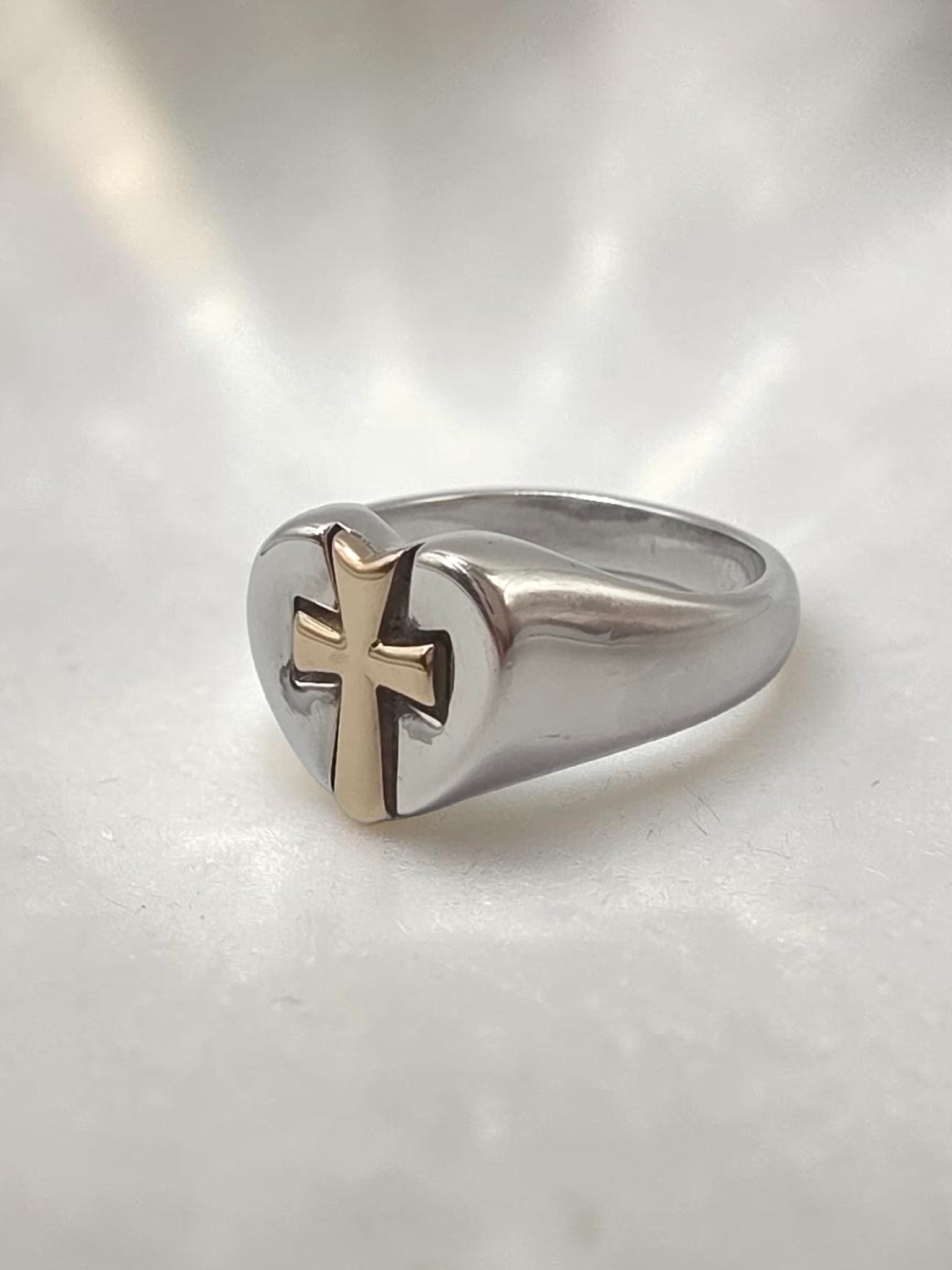 RETIRED James Avery Sterling Silver Heart Ring with 14K Gold Cross Size 6