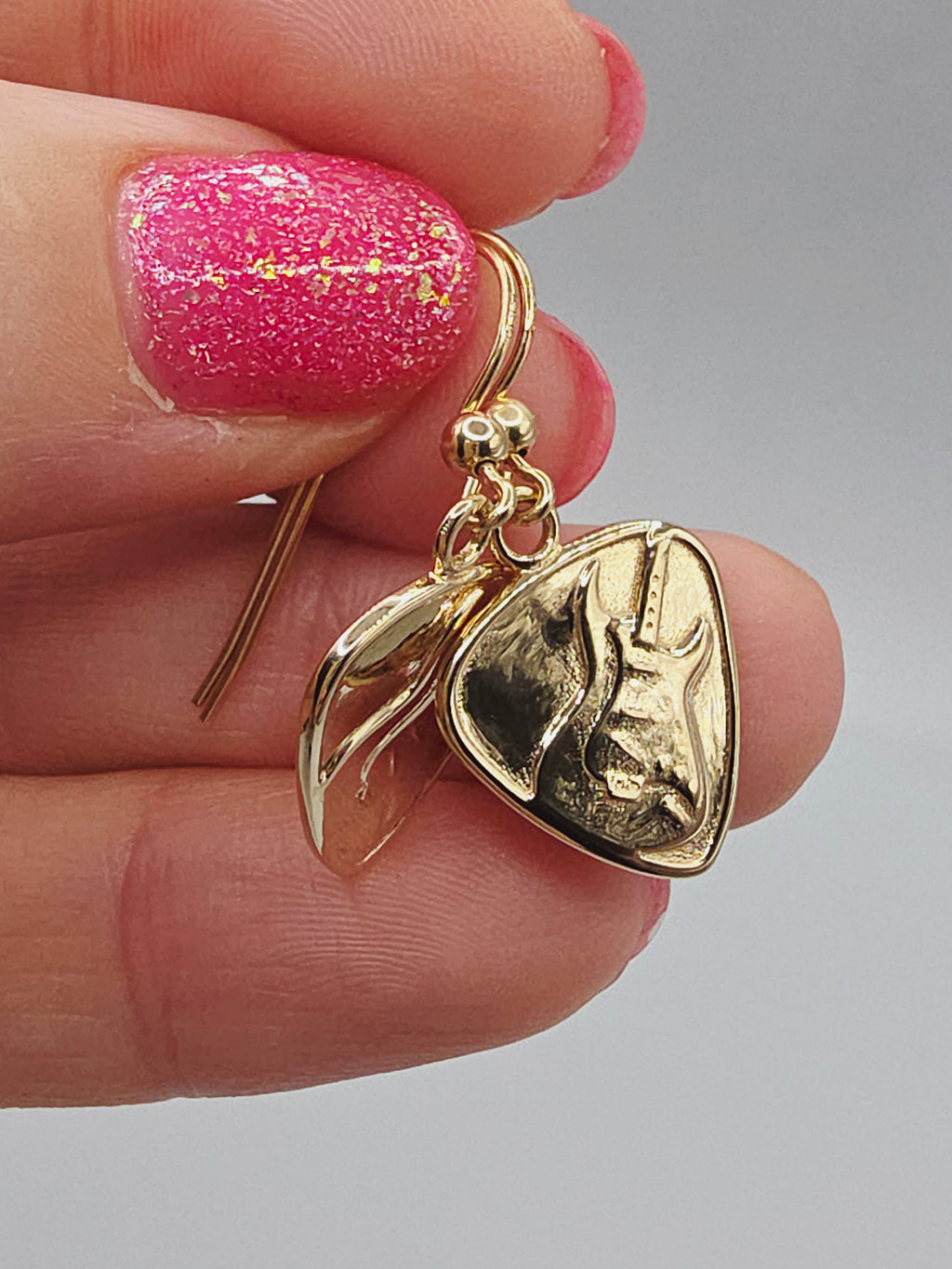 Jeffrey David Guitar Pick Solid 14K Yellow Gold Dangle Earrings Music