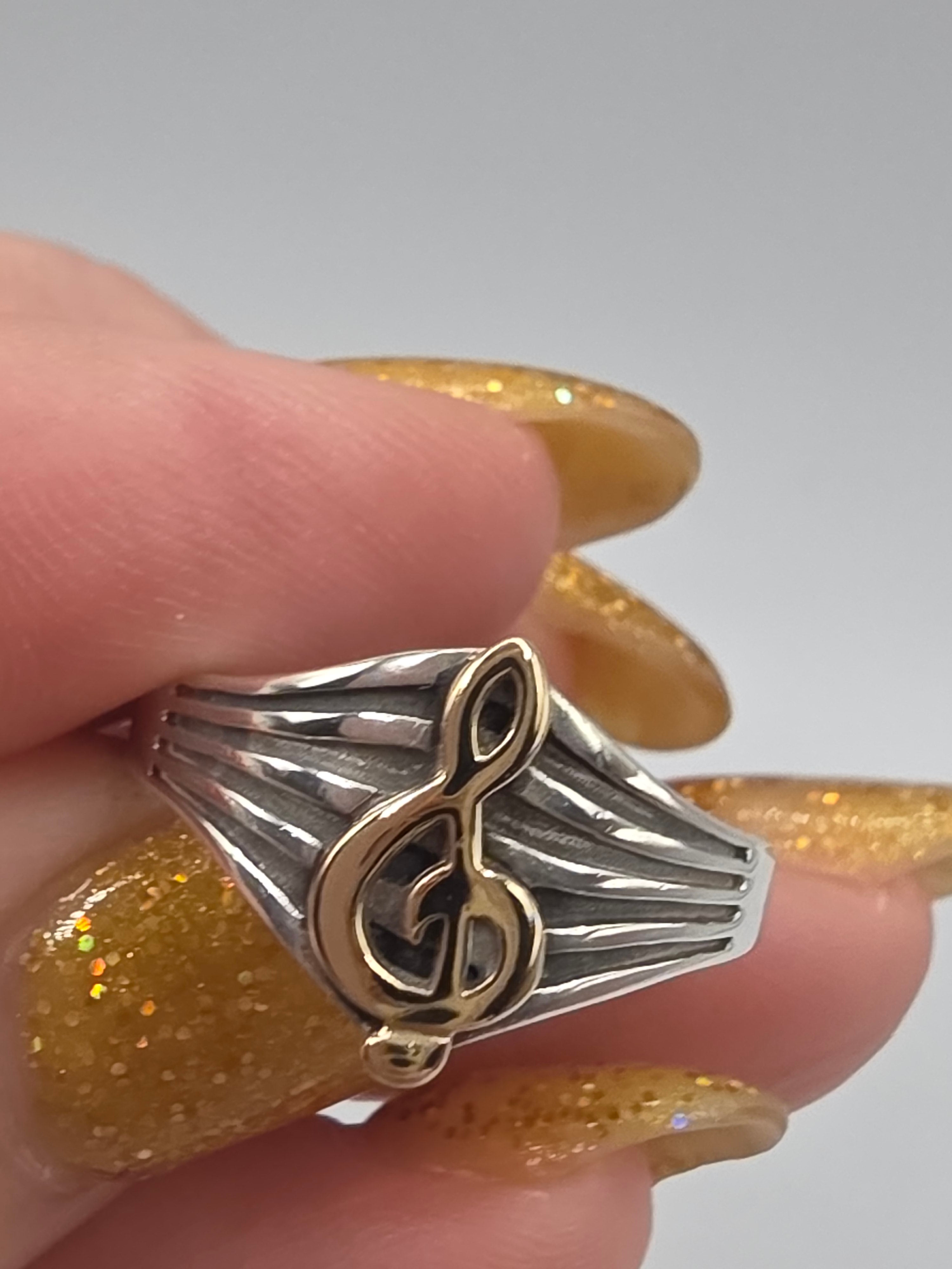 RETIRED James Avery Solid 14K Gold Treble Clef Sterling Silver Music Ring Size 8