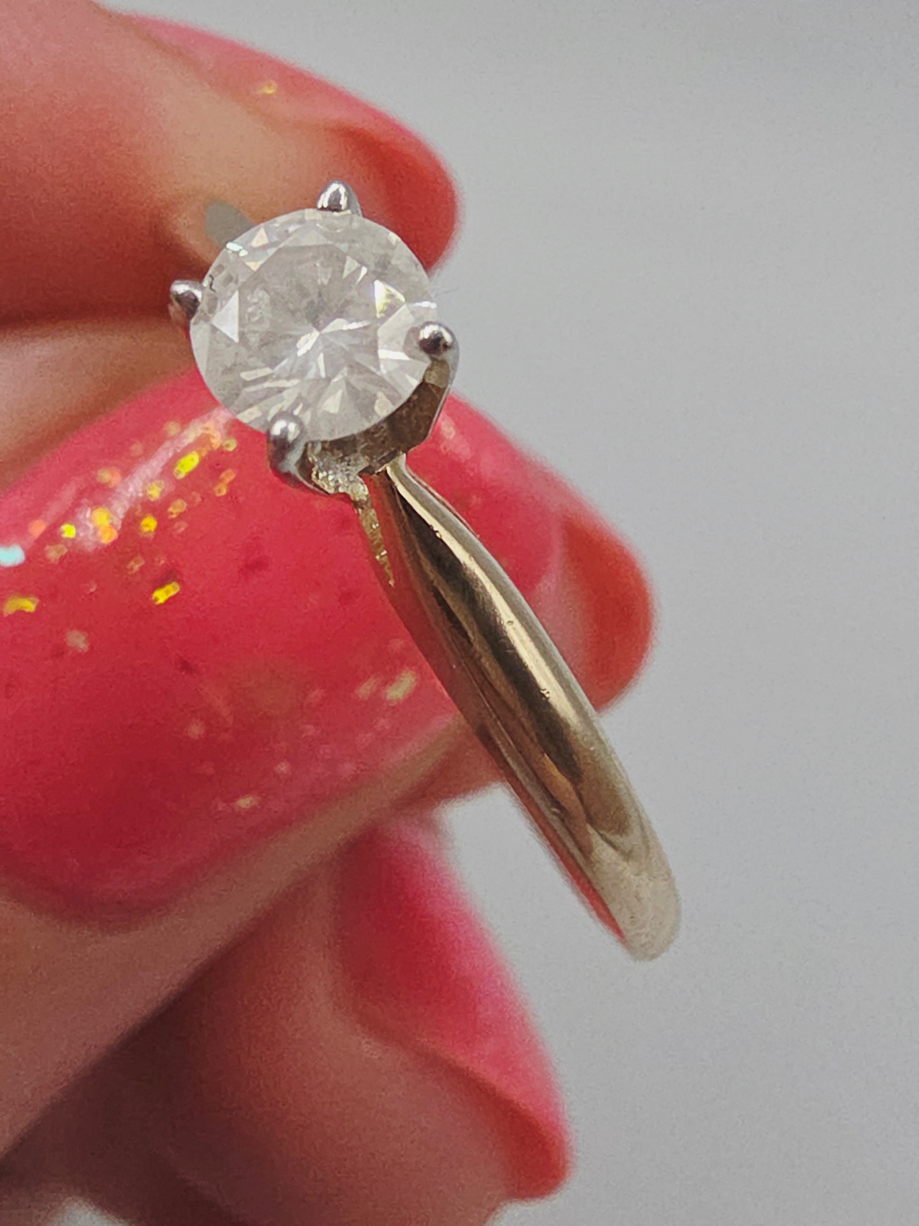Solid 14K Gold .25 Carat Round Diamond Solitaire Engagement Ring - Size 7