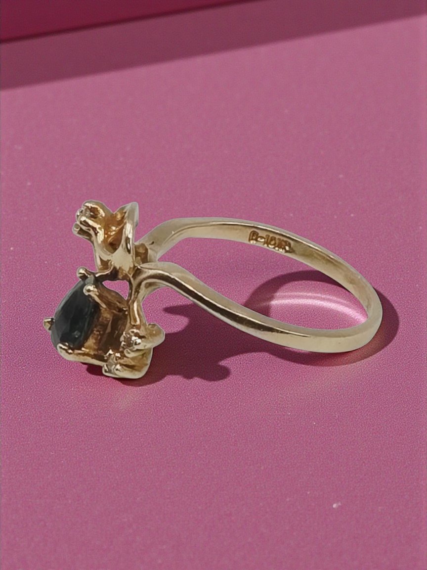 Solid 10K Gold Ring with Pear-Cut Blue Sapphire & Diamond Accents – Size 5.75