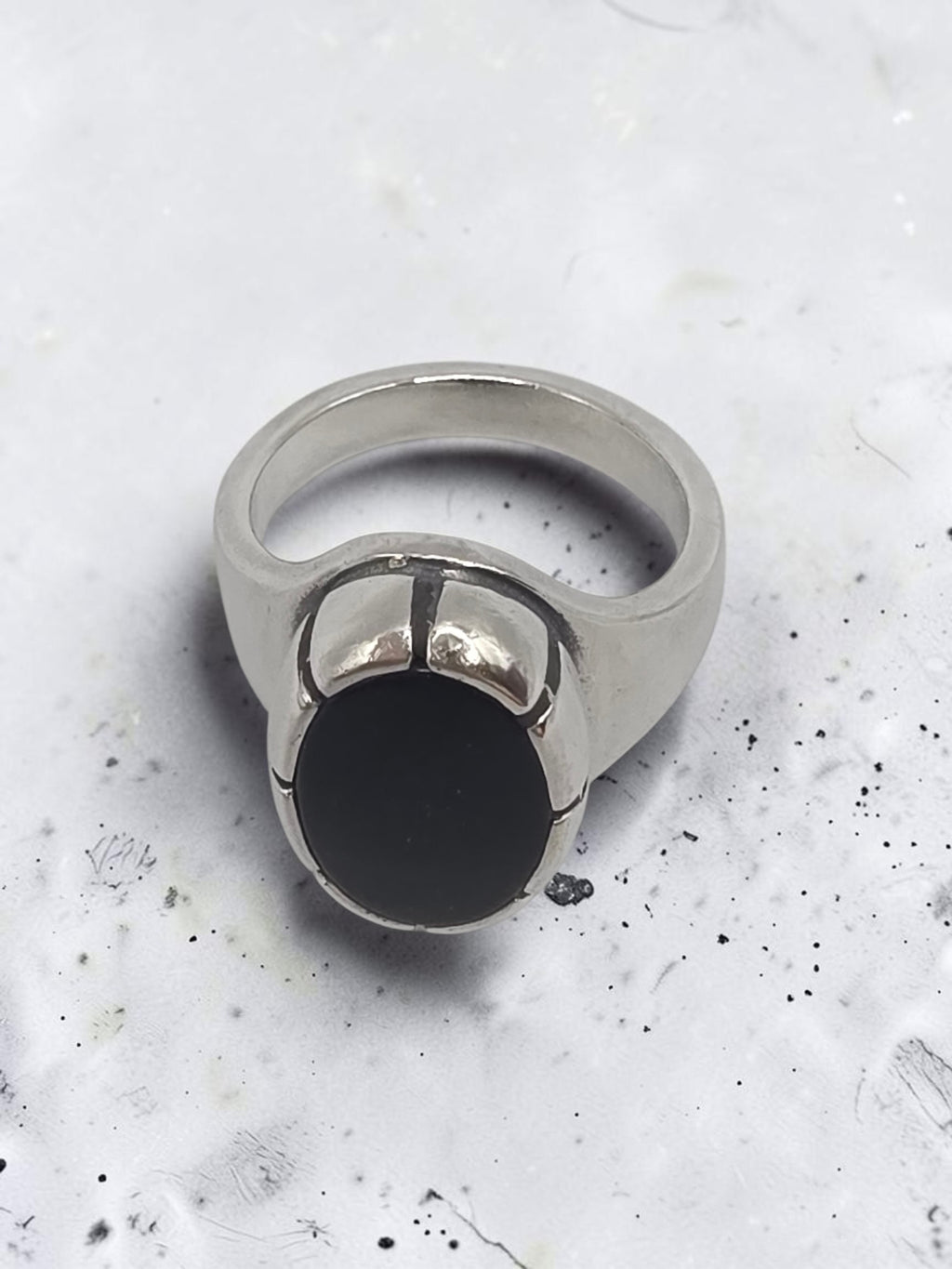 RETIRED James Avery Oval Black Onyx Sterling Silver Ring - Size 7