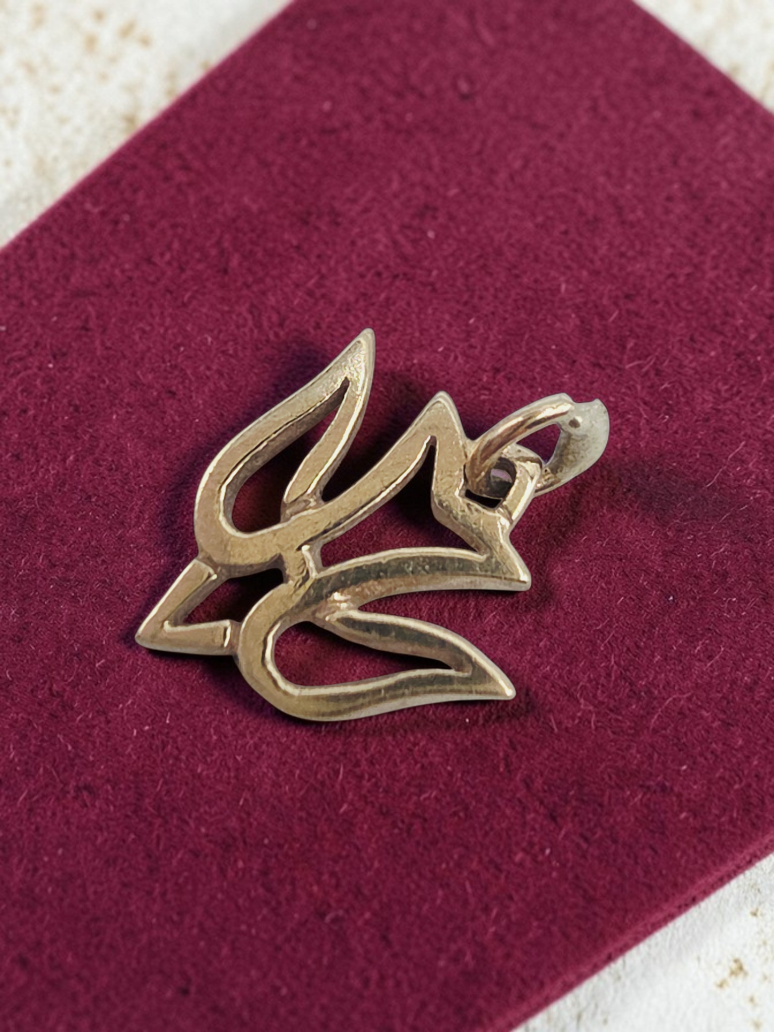 RETIRED James Avery Open Descending Dove Solid 14K Gold Bird Charm Pendant