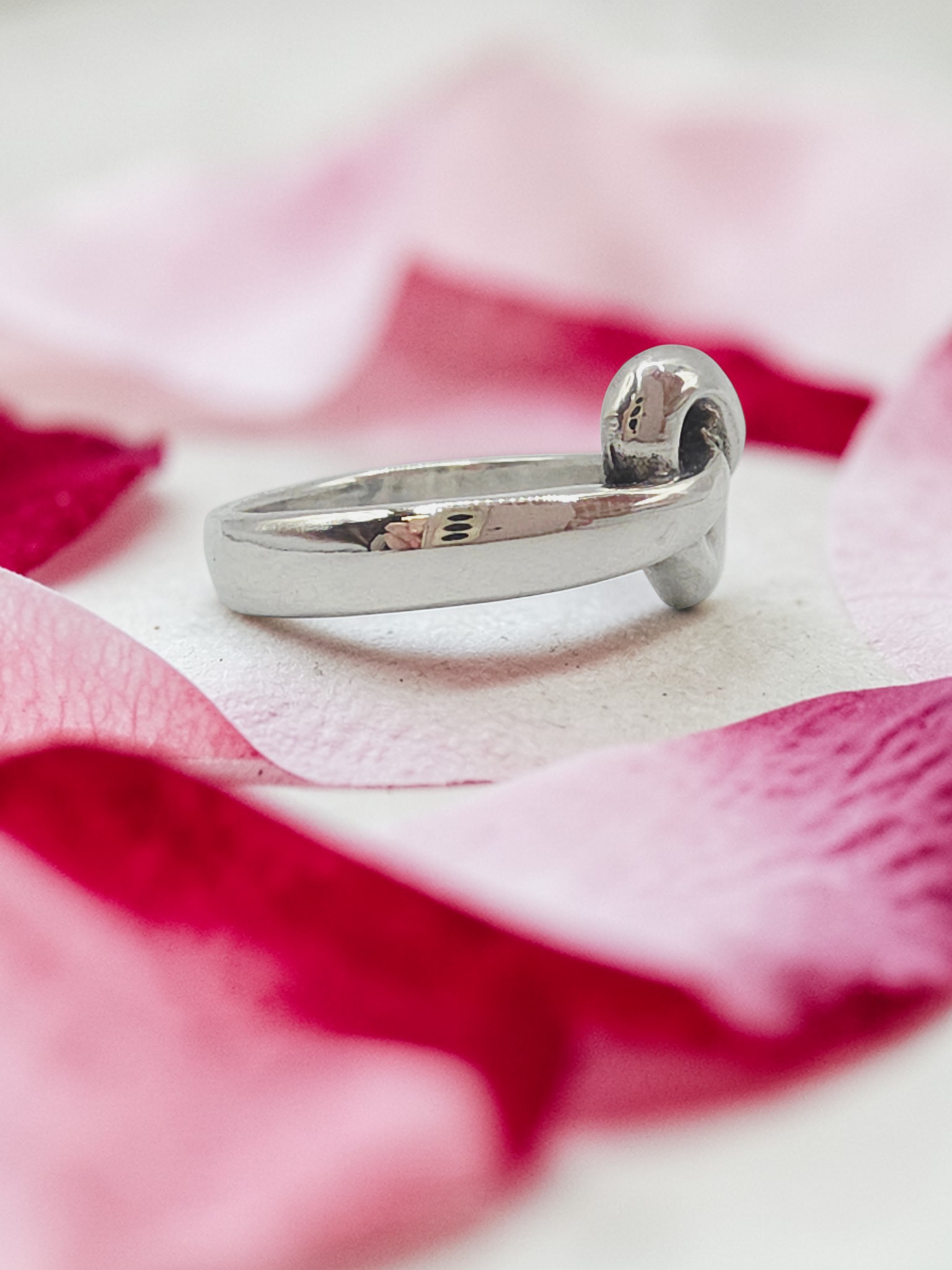 James Avery 925 Sterling Silver Heart Knot Ring - Size 6.25