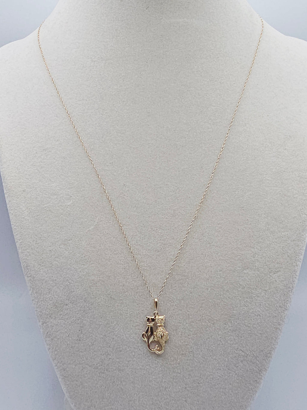 Solid 10K Yellow Gold Kitty Cat Love Couple Pendant Necklace - 18 Inch
