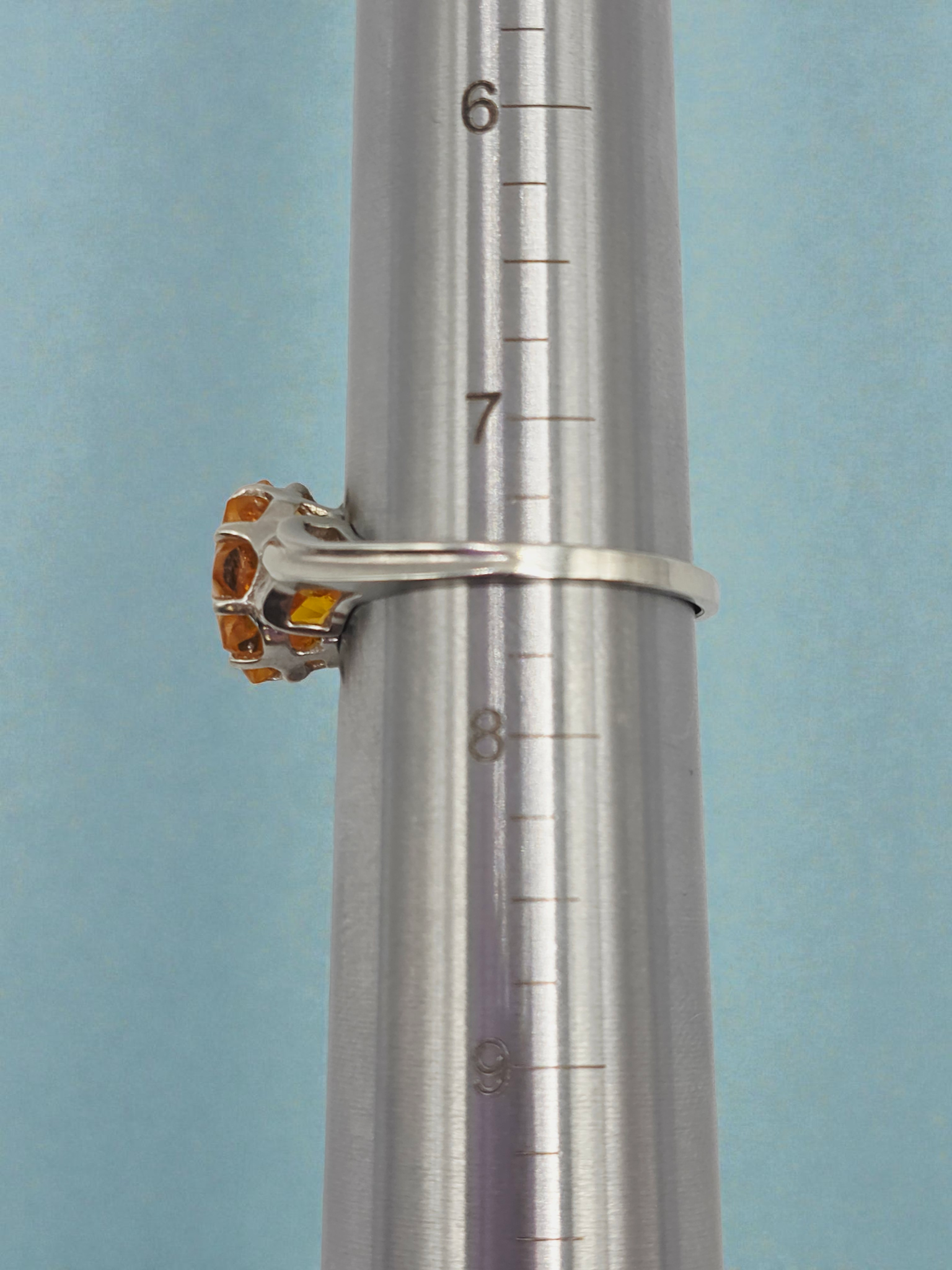 Solid 10K Gold Ring with Flower-Cut Golden Orange Canary Sapphire - Sz 7.5