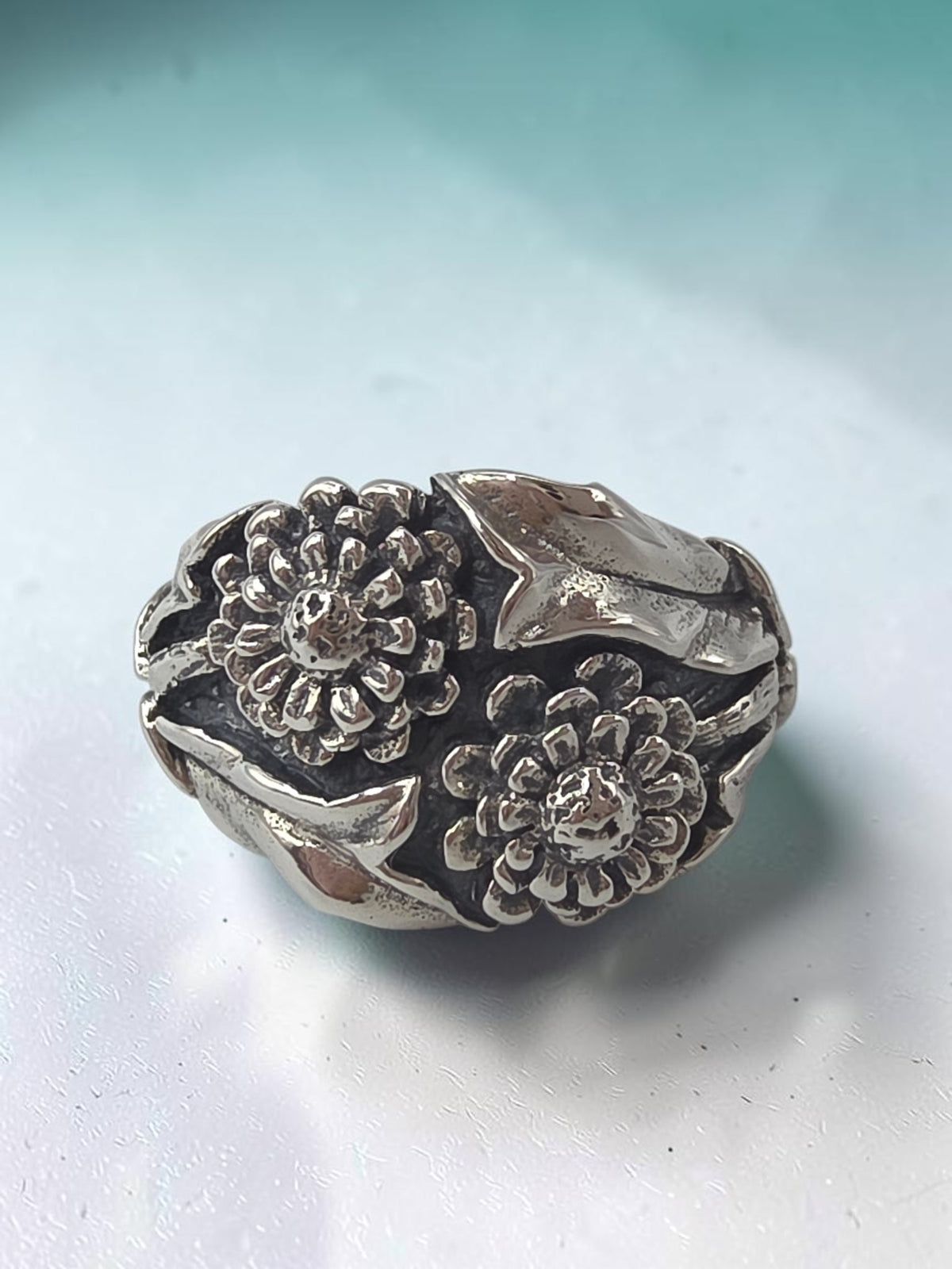 RETIRED Etah Love Sterling Silver Gothic Chrysanthemum Flower Band Ring - Size 5