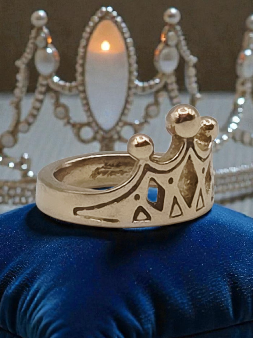 James Avery Solid 14K Yellow Gold Princess Tiara Crown Charm