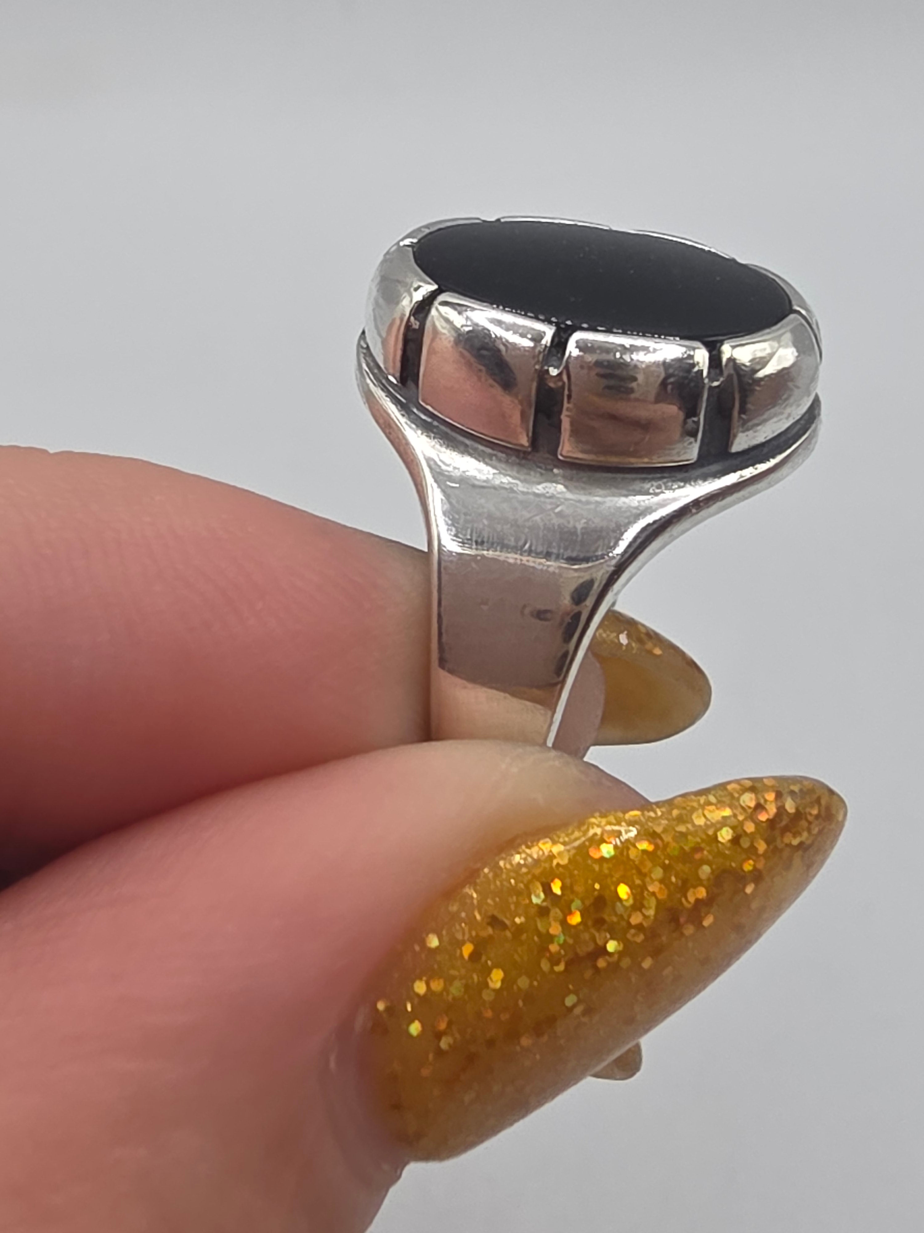 RETIRED James Avery Oval Black Onyx Sterling Silver Ring - Size 7