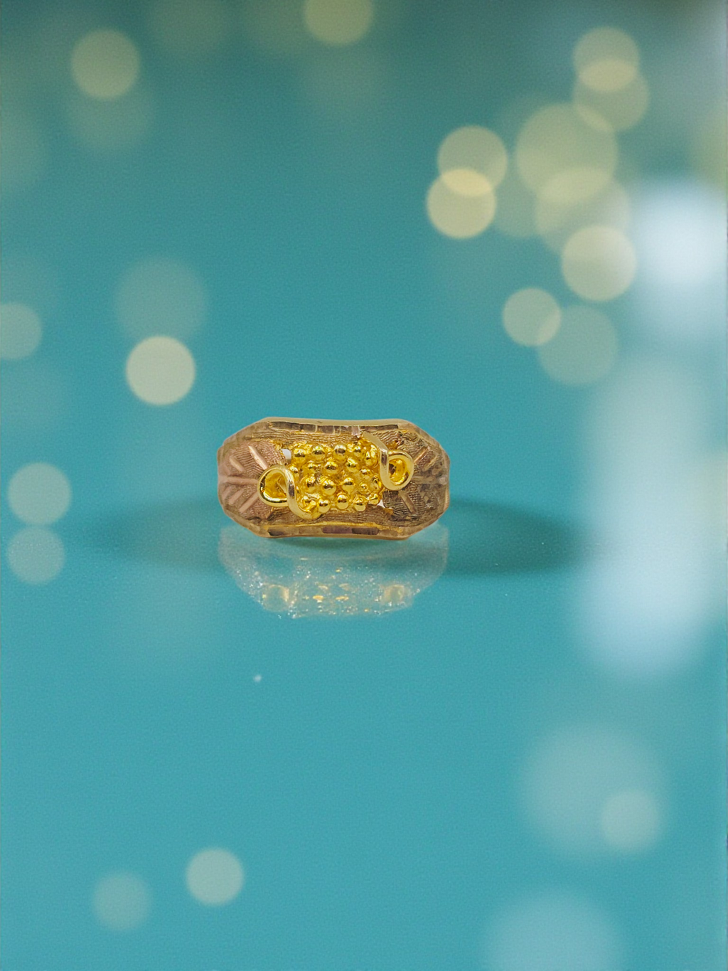 Black Hill Solid 10K Yellow Gold Ring with Tri-Color Grape Leaf Accents Sz 5.25