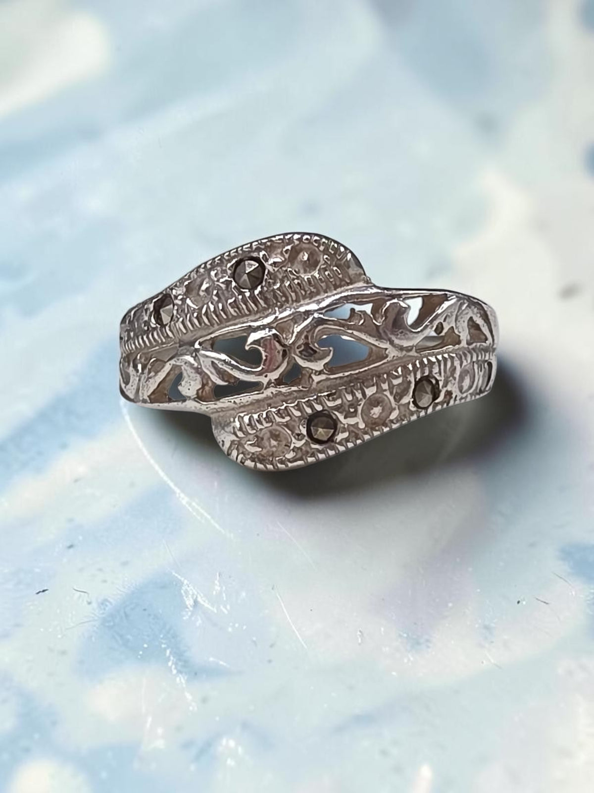 Vintage Sterling Silver Unique Pattern Engraved Ring Size 7.5