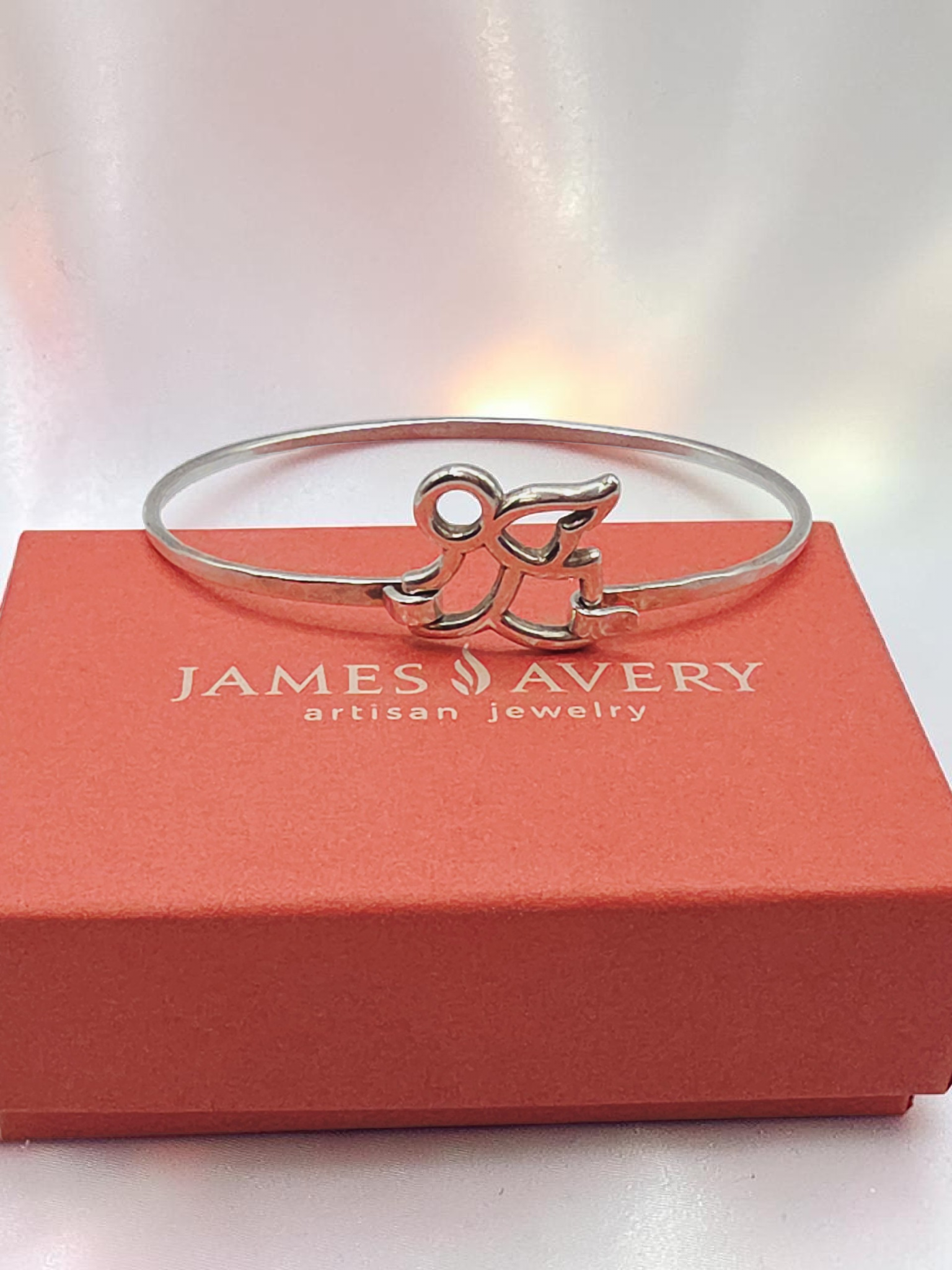 RETIRED James Avery Flying Angel Sterling Silver Bangle Hook Bracelet - 7 Inch