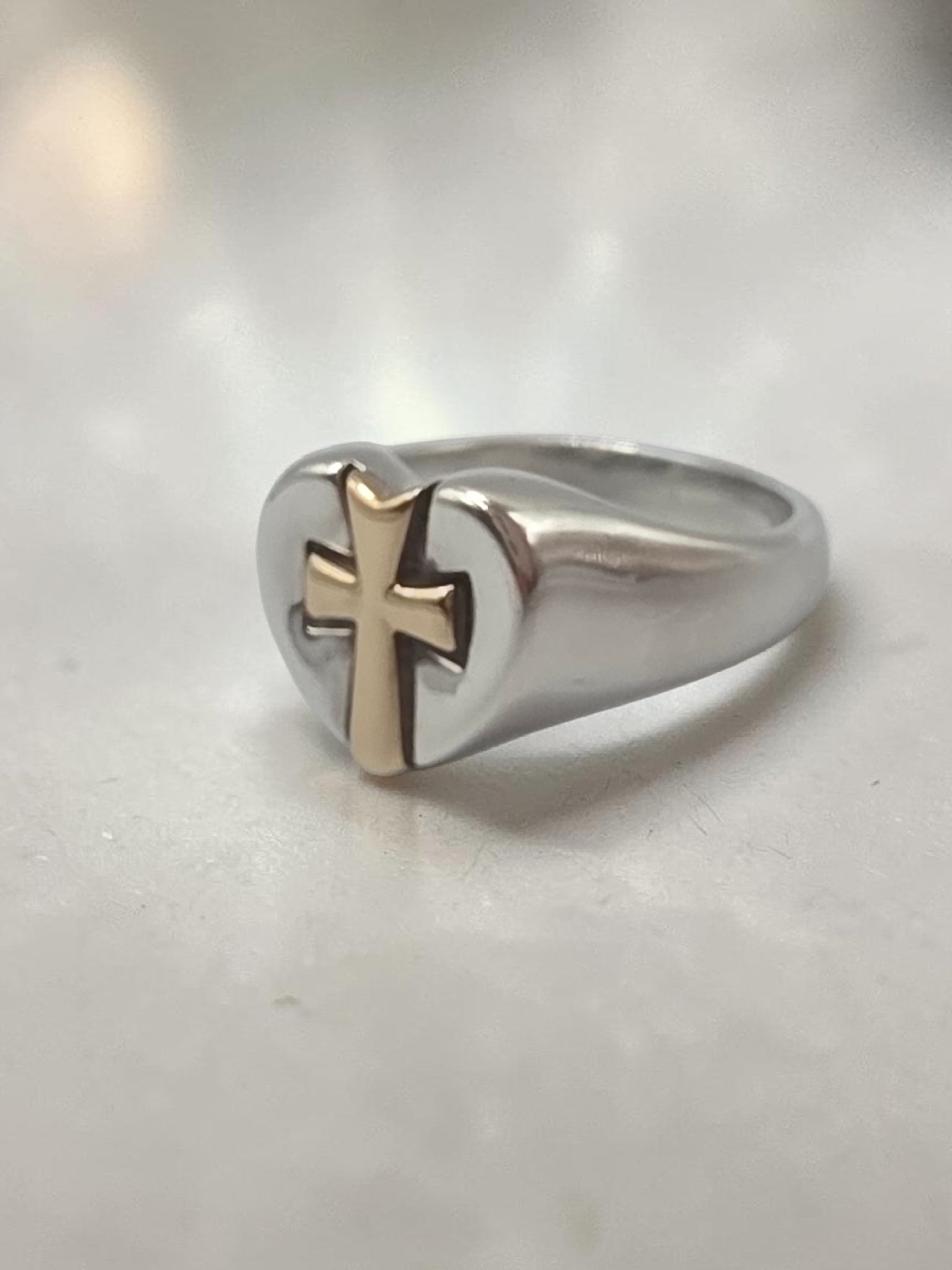RETIRED James Avery Sterling Silver Heart Ring with 14K Gold Cross Size 6
