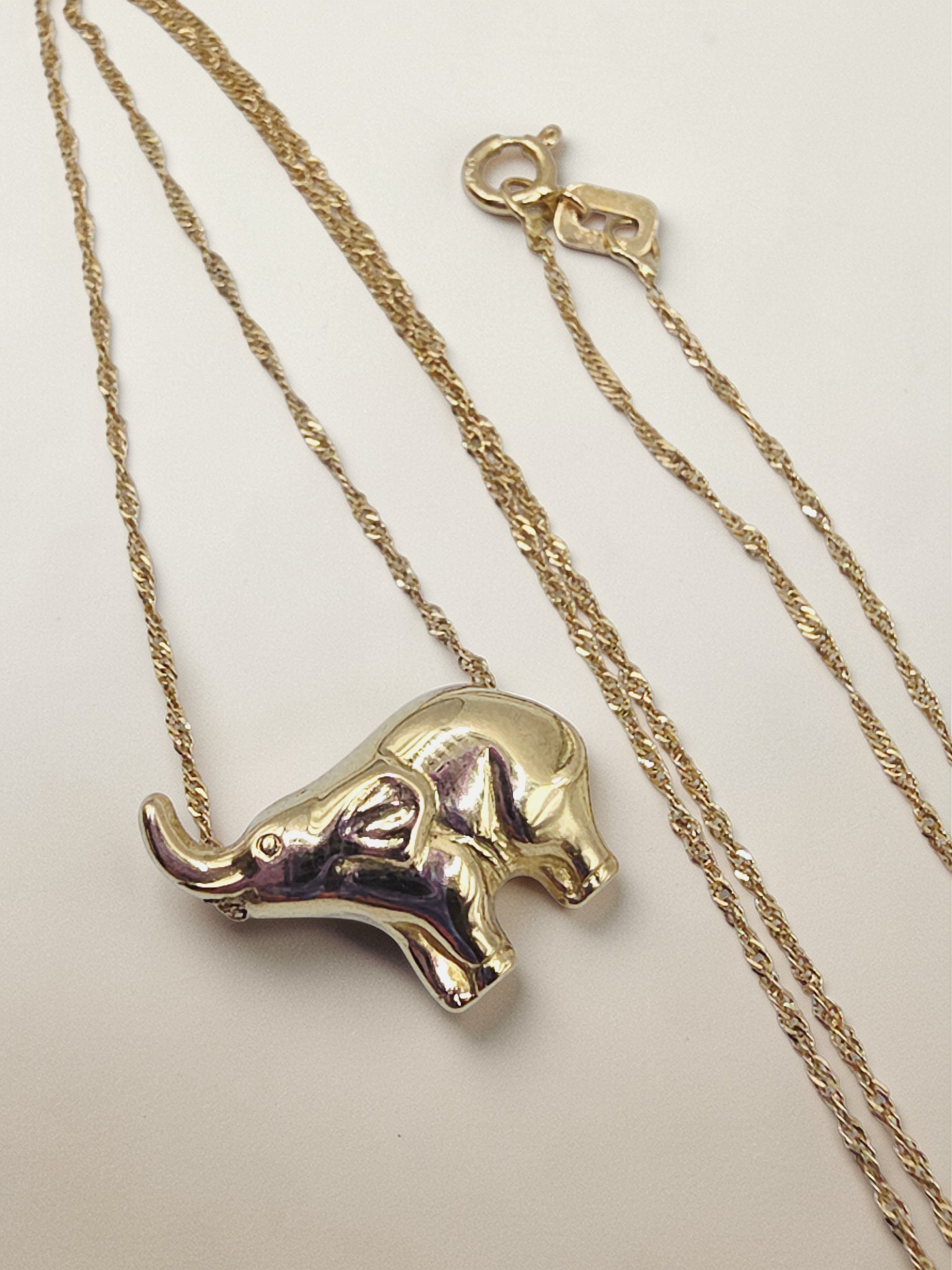 Solid 18K Yellow Gold 3D Elephant Pendant Necklace - 18 Inch - ITALY