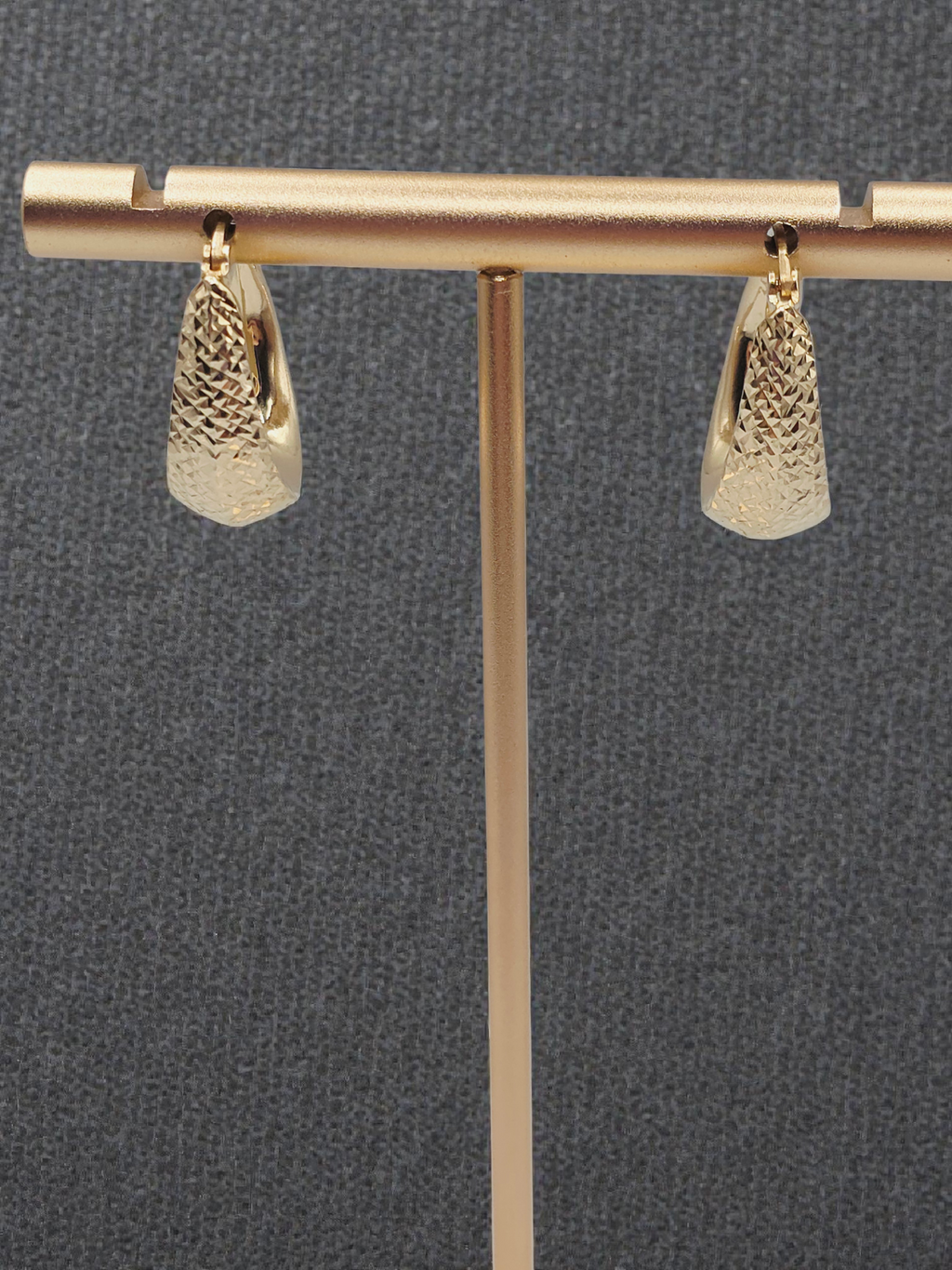 Select Jewelry Inc. Solid 14K Yellow Gold Diamond-Cut Hoop Earrings