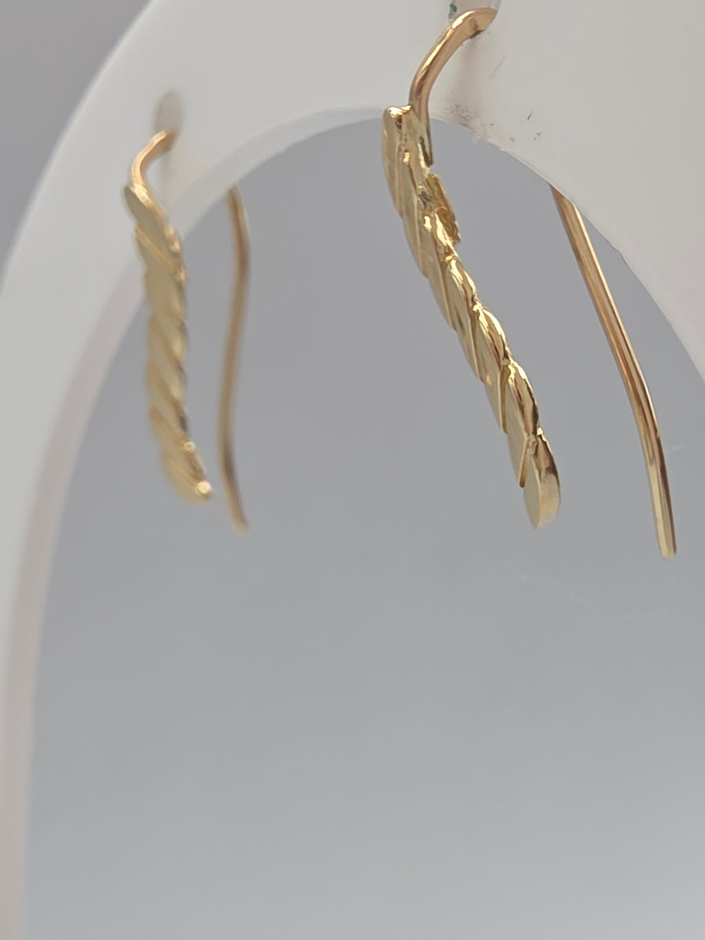 Solid 14K Yellow Gold Leaf Ear Climber Crawler Earrings Minimalist
