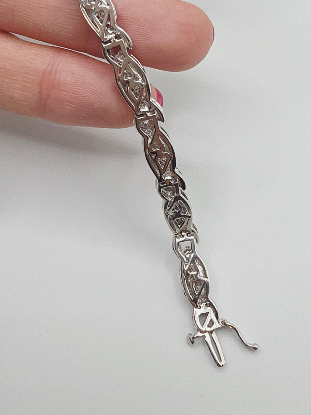 Heng Ngai 925 Sterling Silver 0.25 TW Diamond Link Bracelet - 7.25 Inch