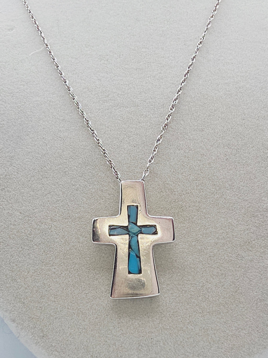 925 Sterling Silver Cross with Blue Inlay Pendant Necklace – 19 Inch
