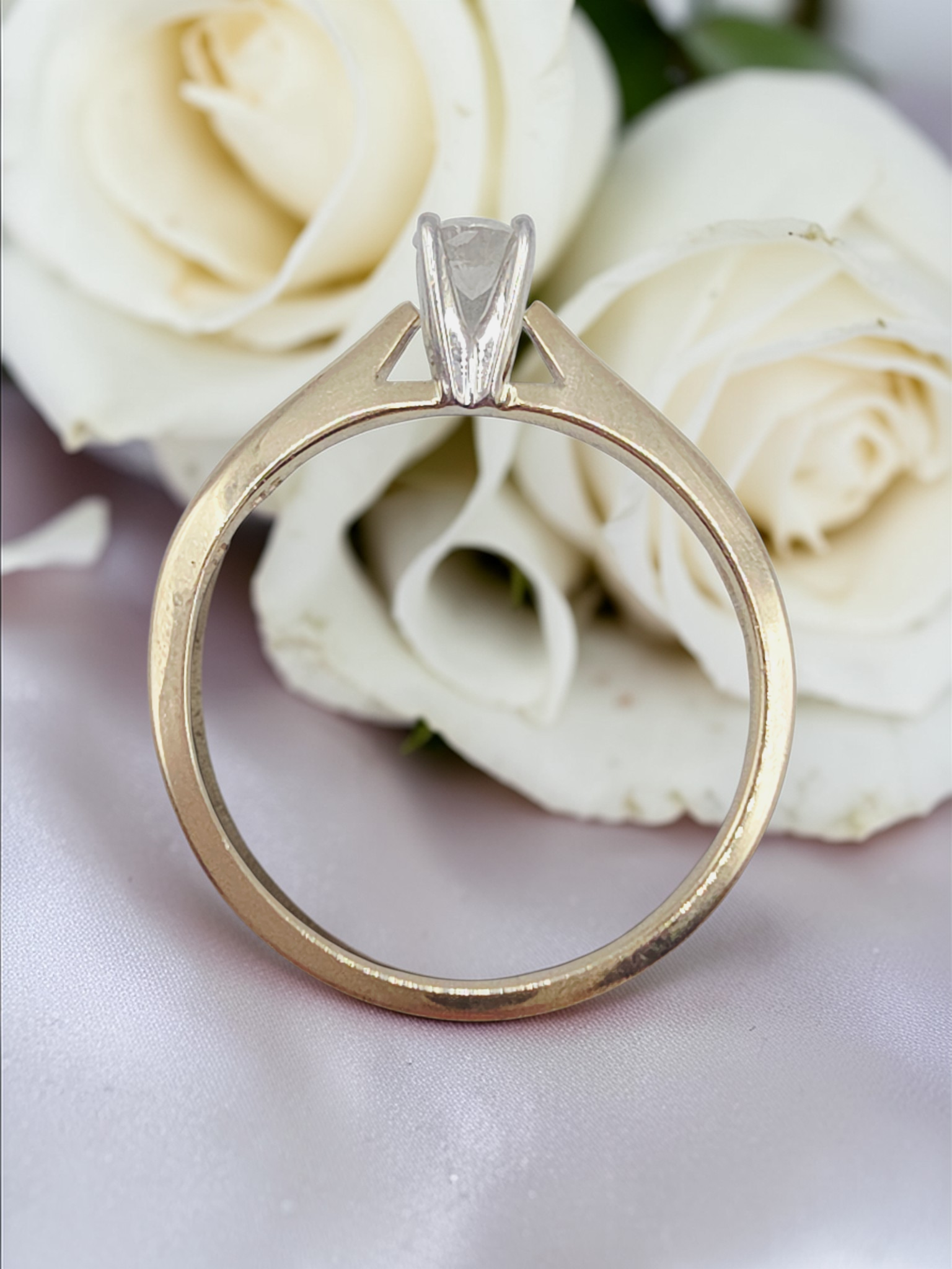 Solid 14K Gold .25 Carat Round Diamond Solitaire Engagement Ring - Size 7
