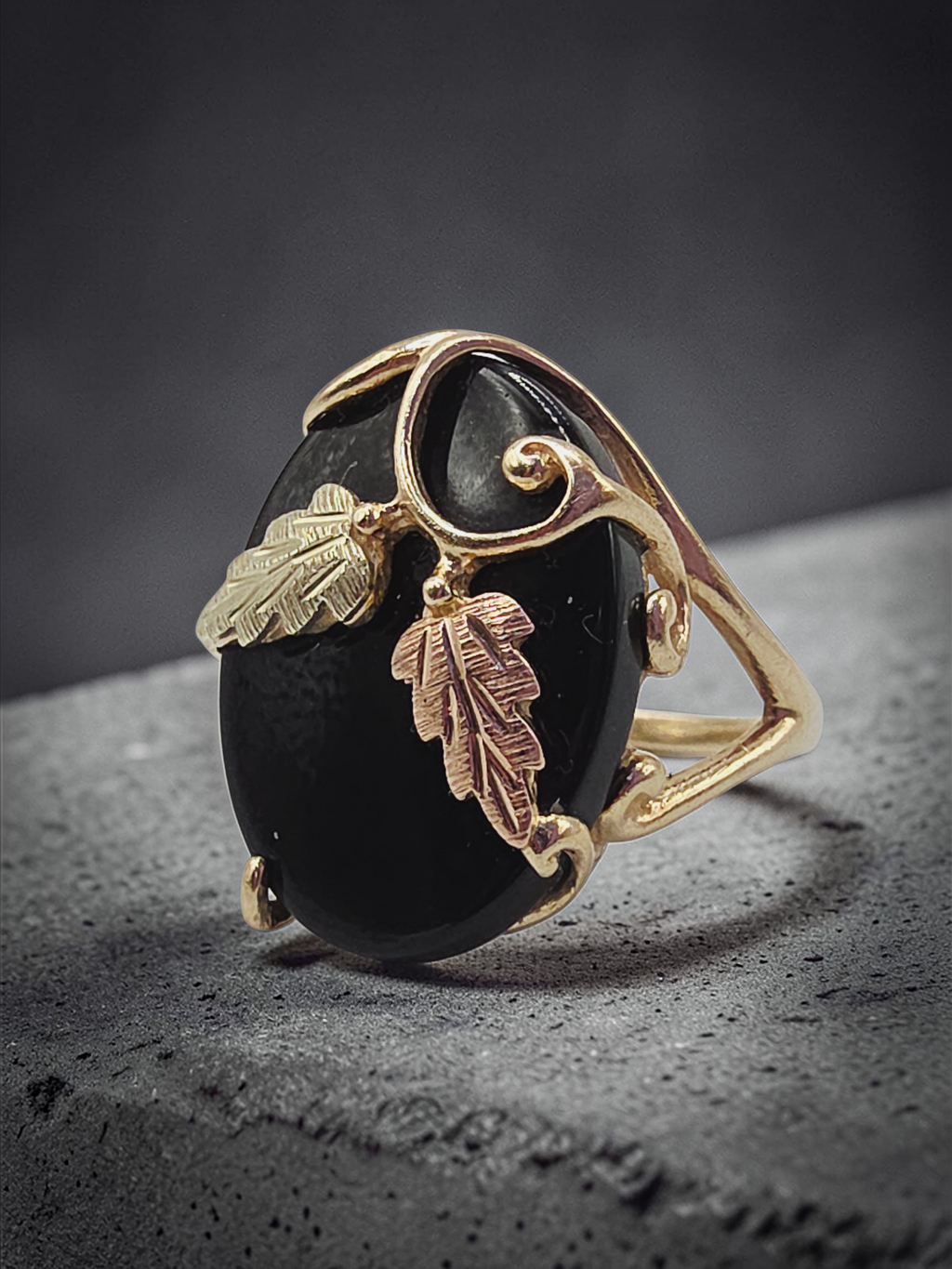 Black Hills Solid 10K Gold Ring with Onyx & Solid 12K Leaf Accents – Size 7