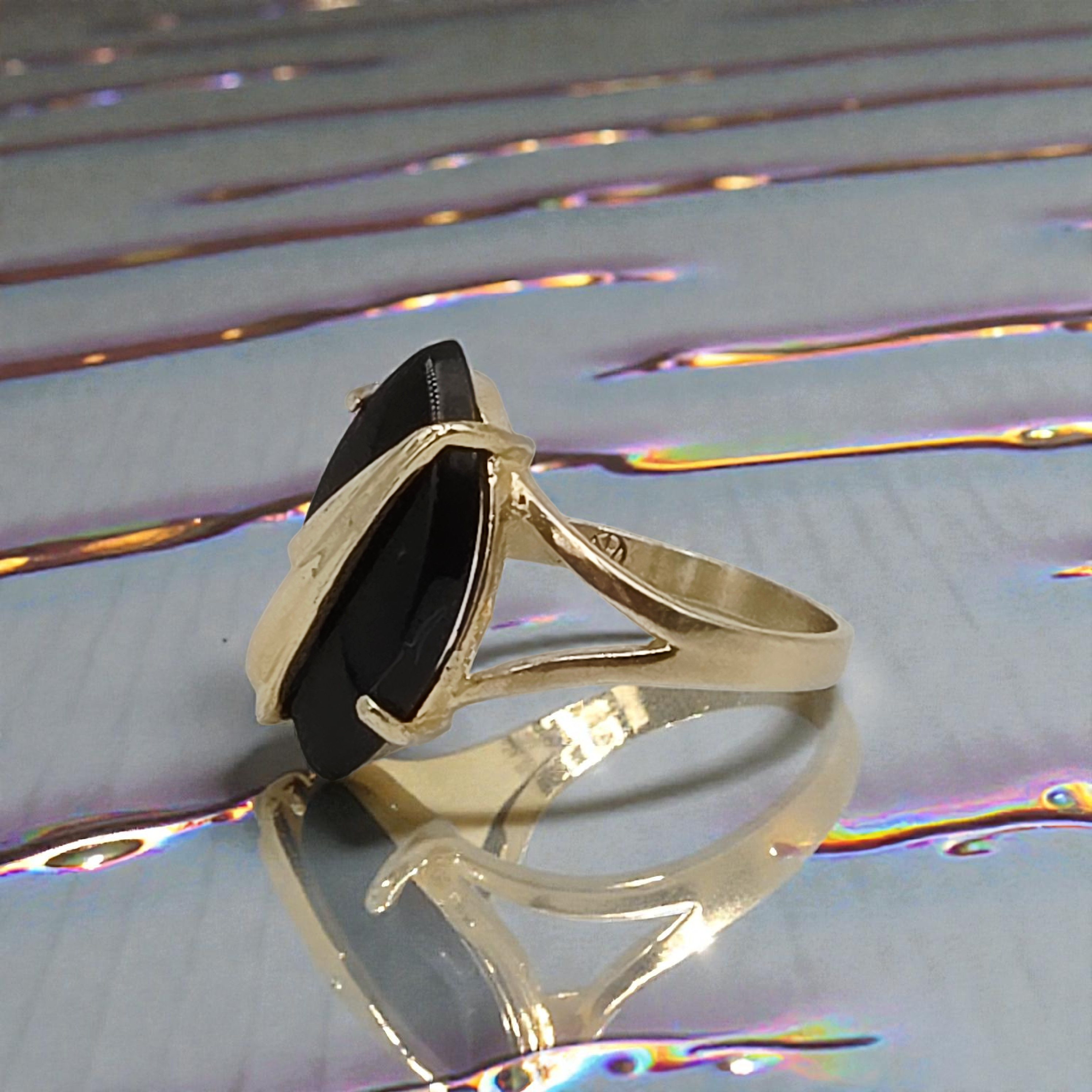 Solid 14K Yellow Gold Ring with Marquise Black Onyx – Size 7.5