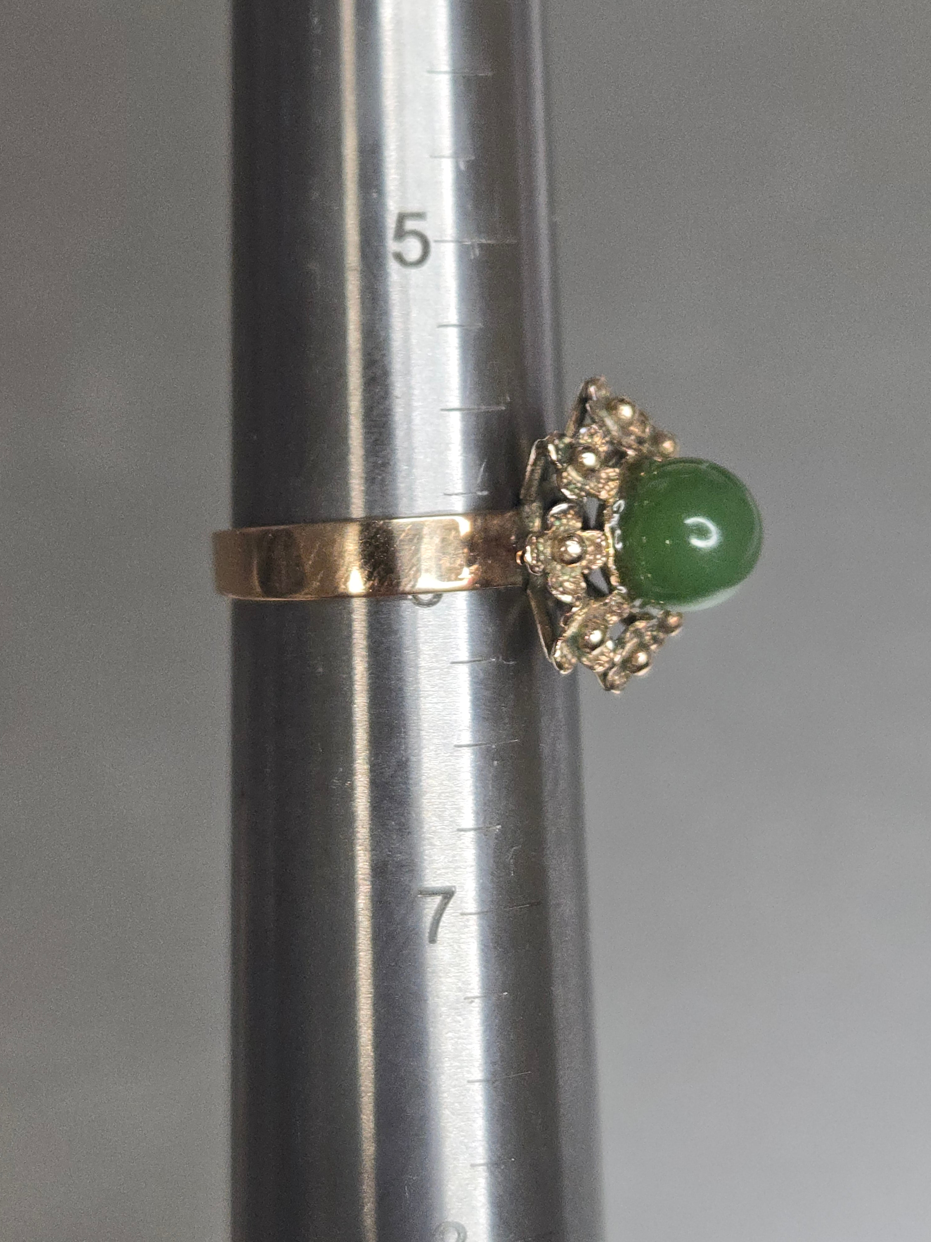 Solid 14K Yellow Gold Floral Cluster Ring with Green Jade Cabochon – Size 6