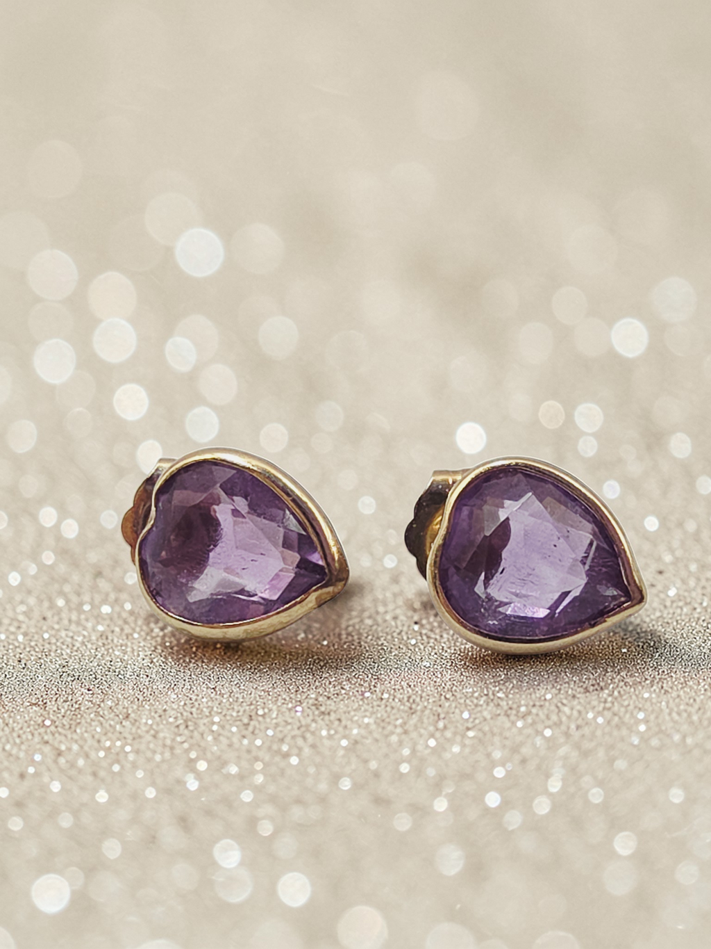 Solid 14K Yellow Gold Stud Earrings with Heart-Cut Amethyst